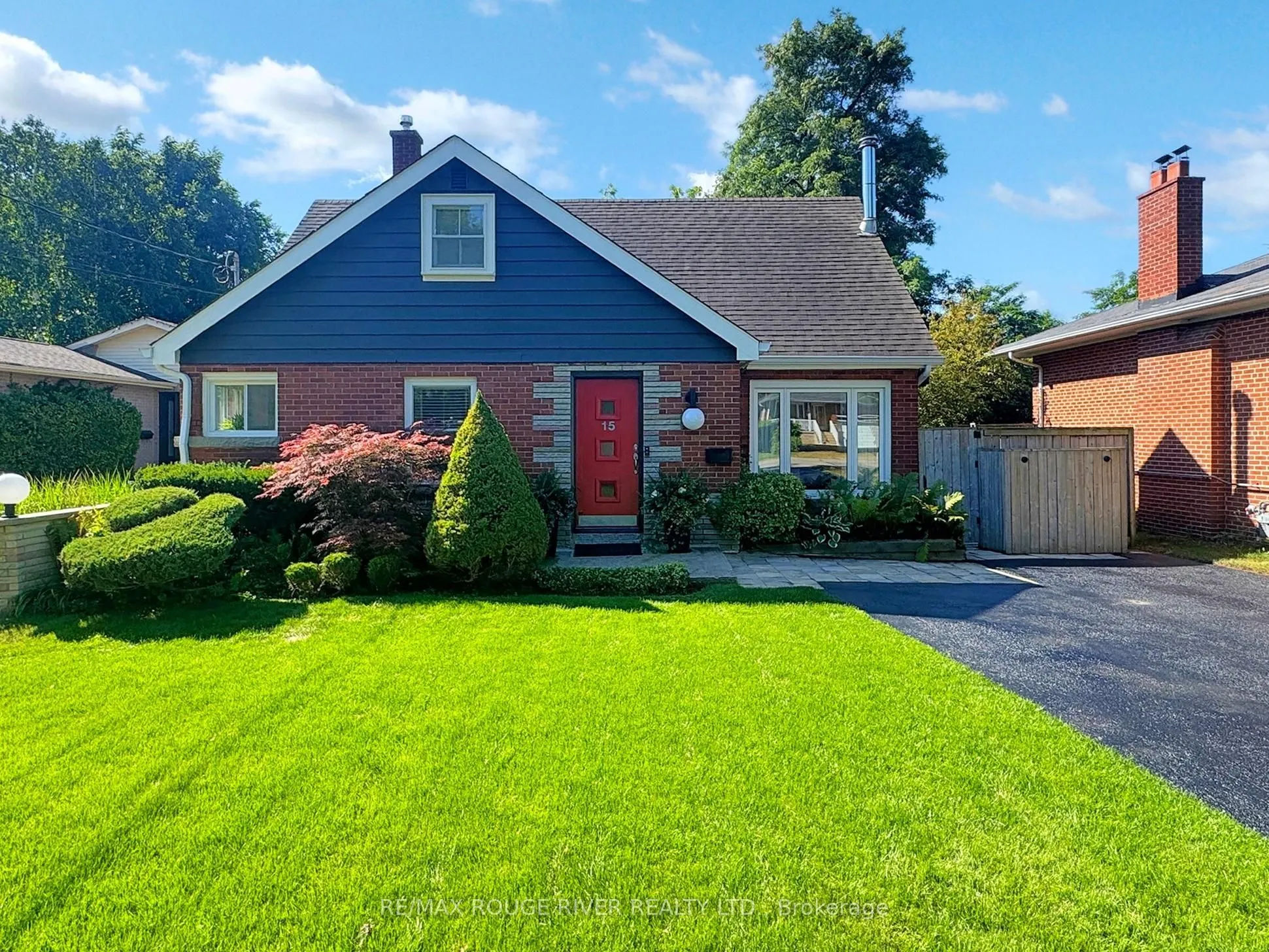 15 White Avenue