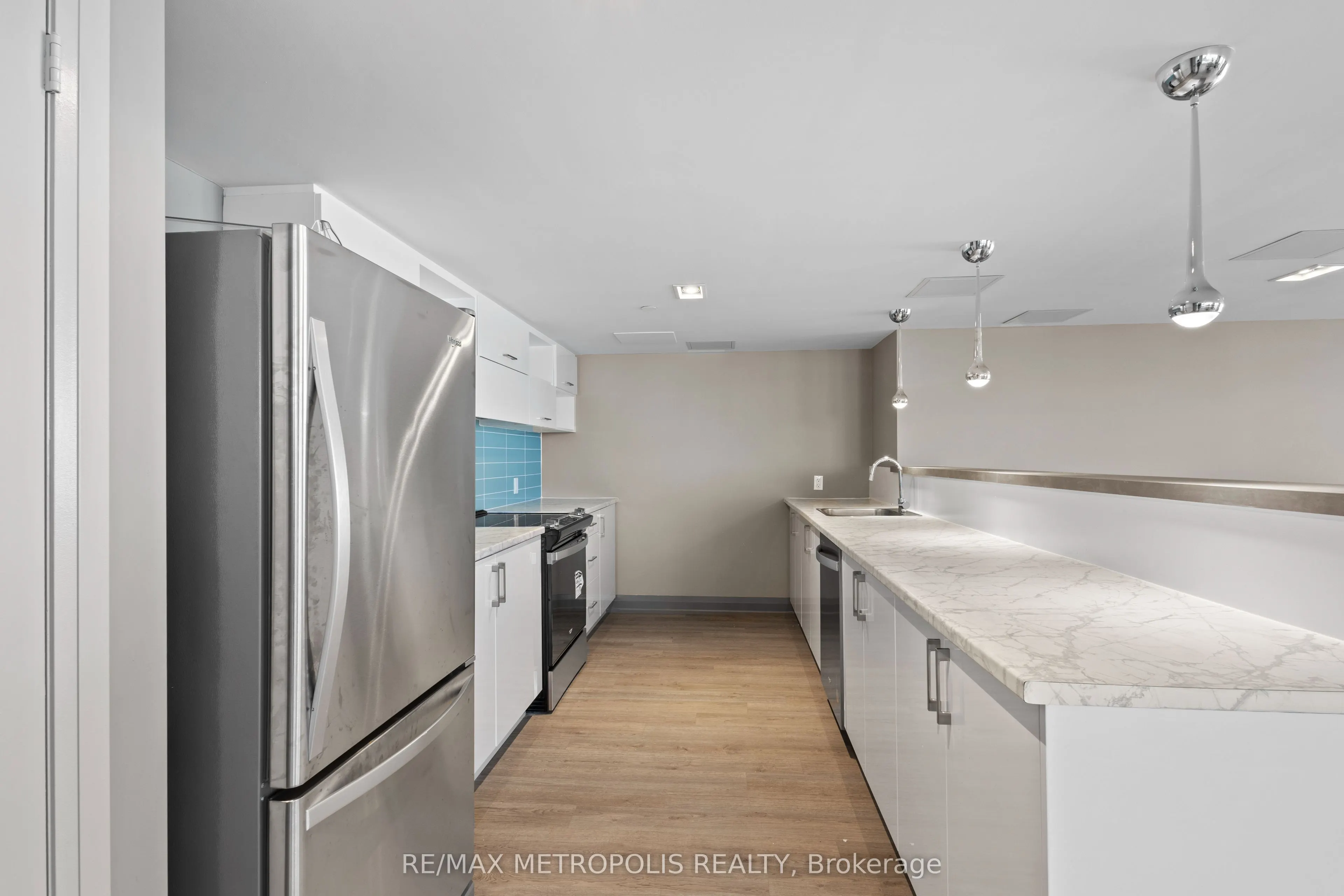 20 Meadowglen Place, #2310