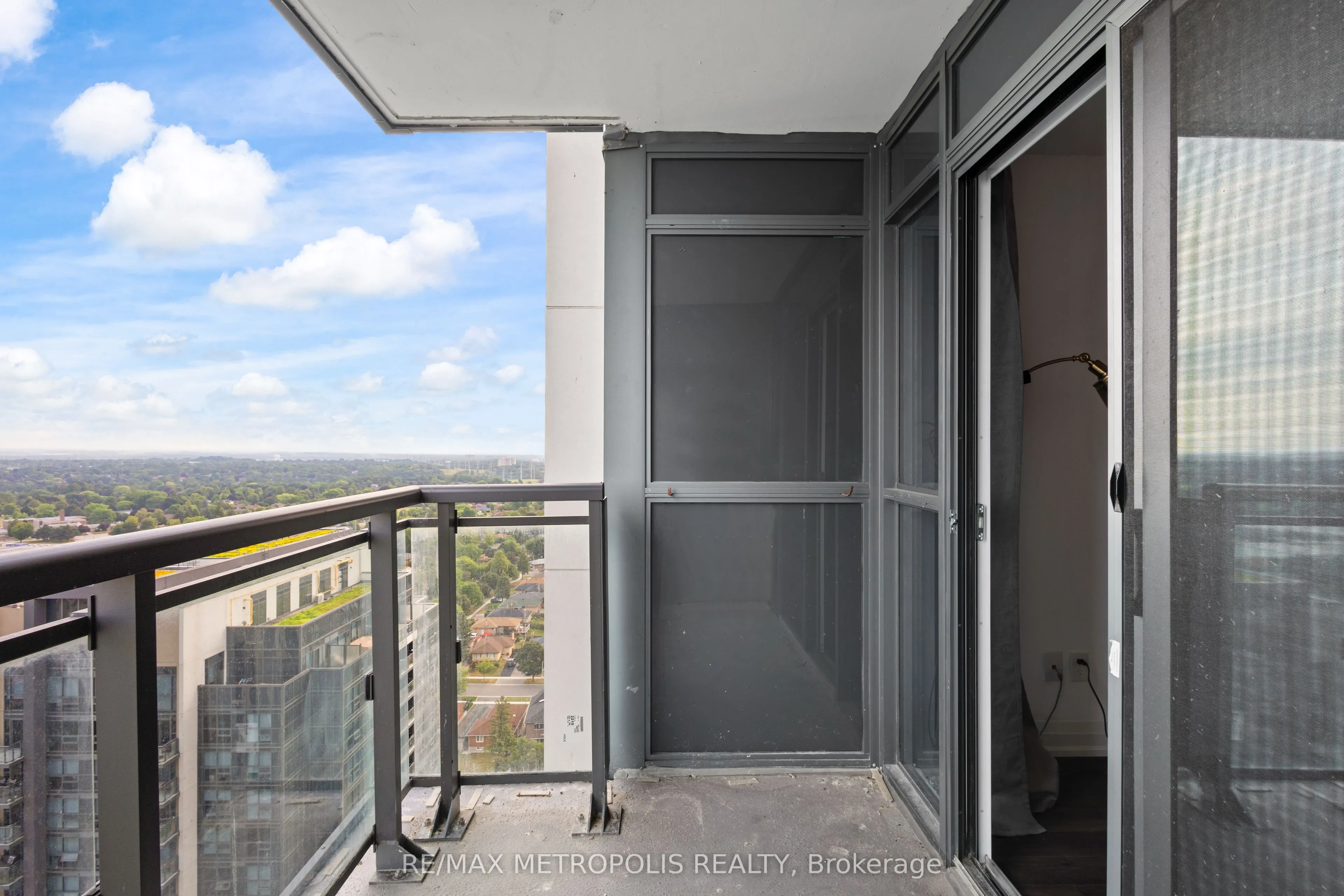 20 Meadowglen Place, #2310