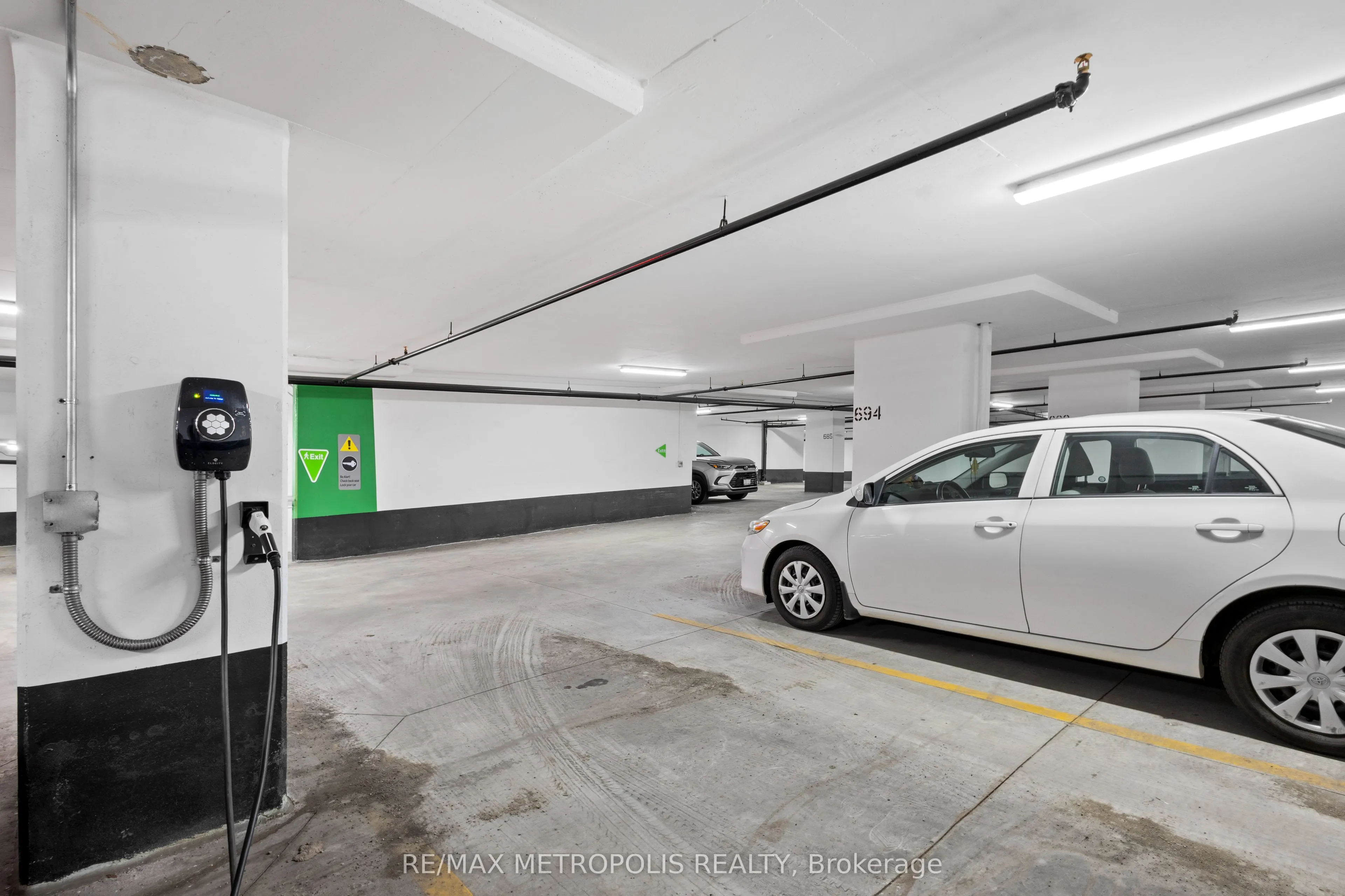 20 Meadowglen Place, #2310