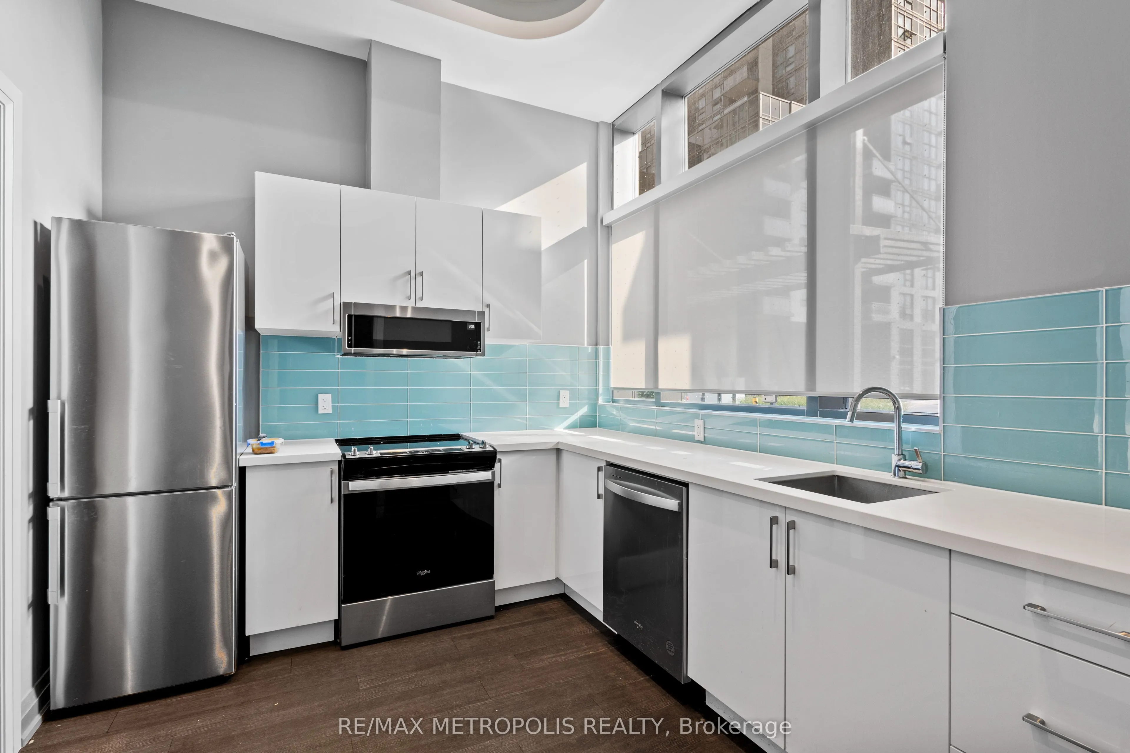 20 Meadowglen Place, #2310