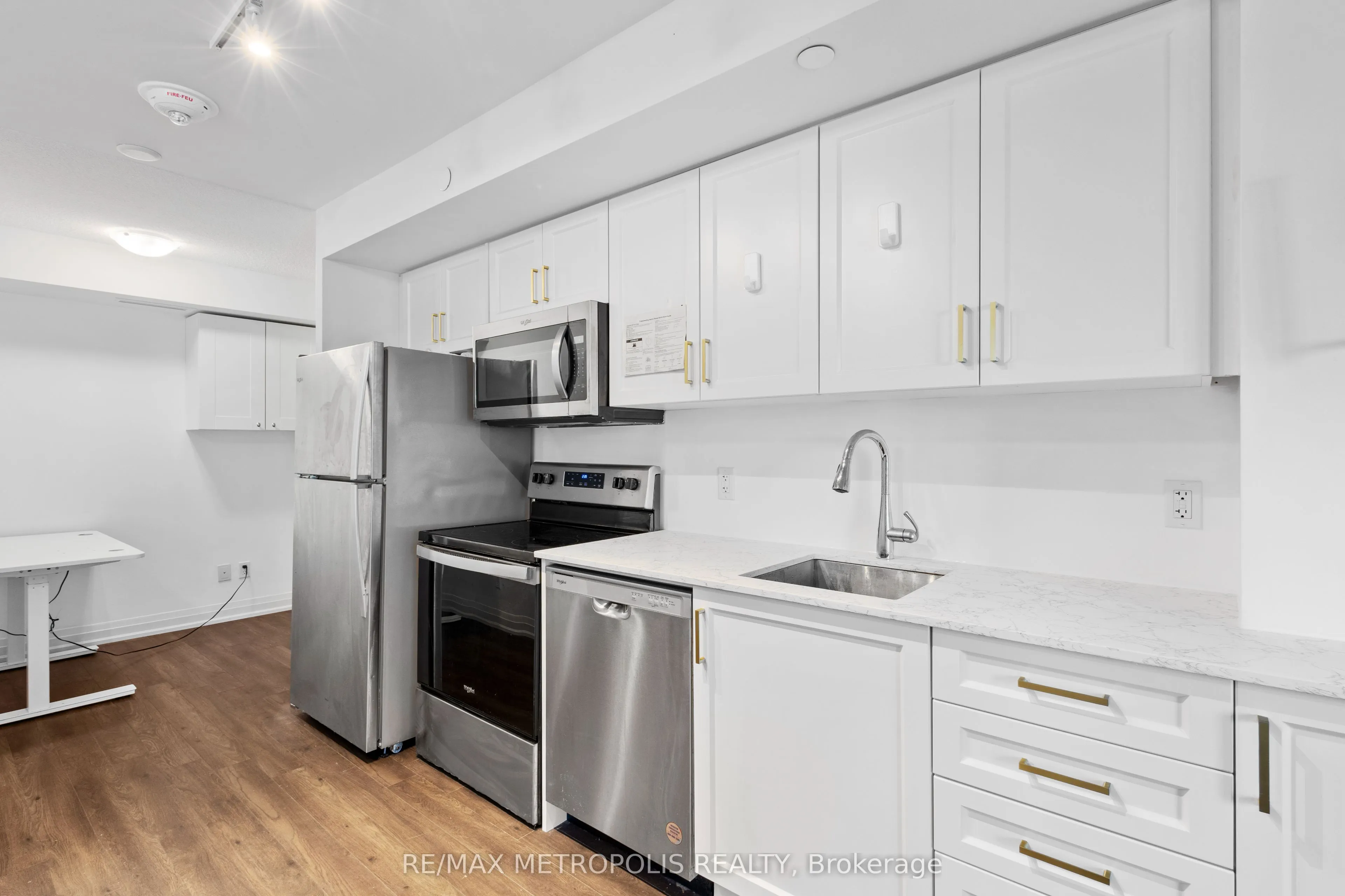 20 Meadowglen Place, #2310
