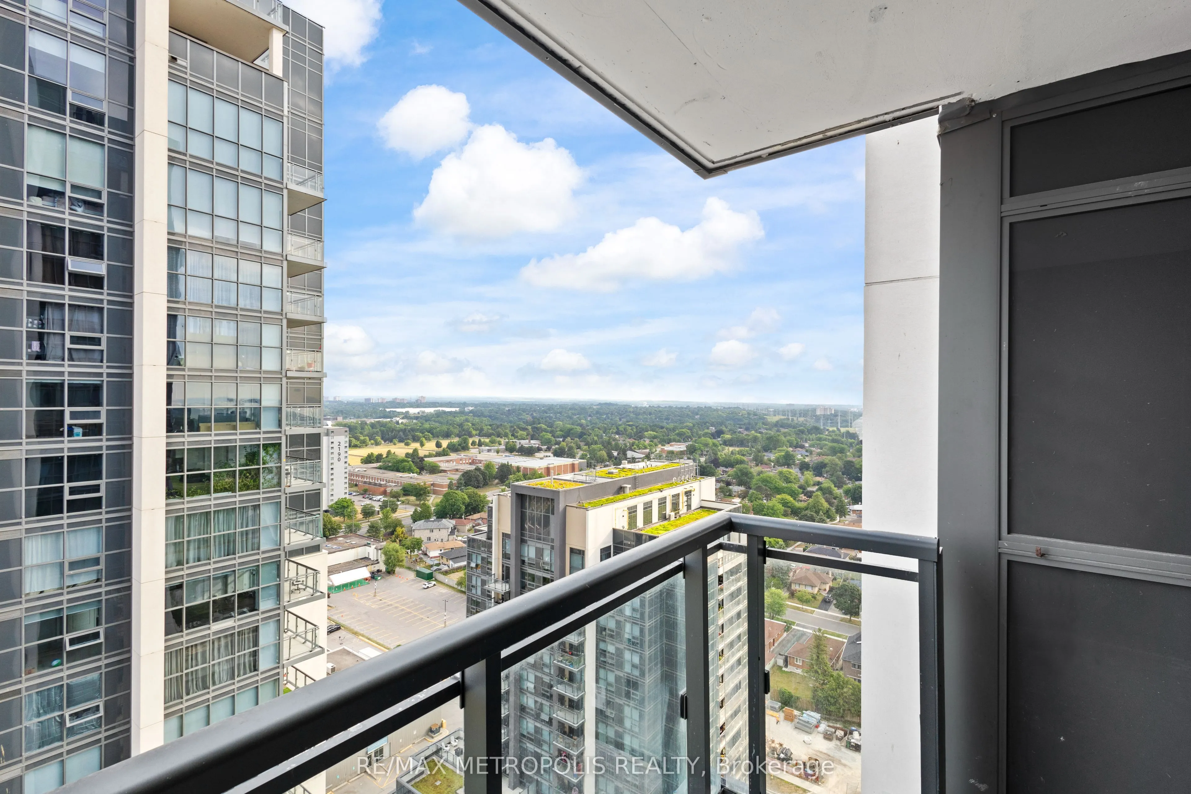 20 Meadowglen Place, #2310
