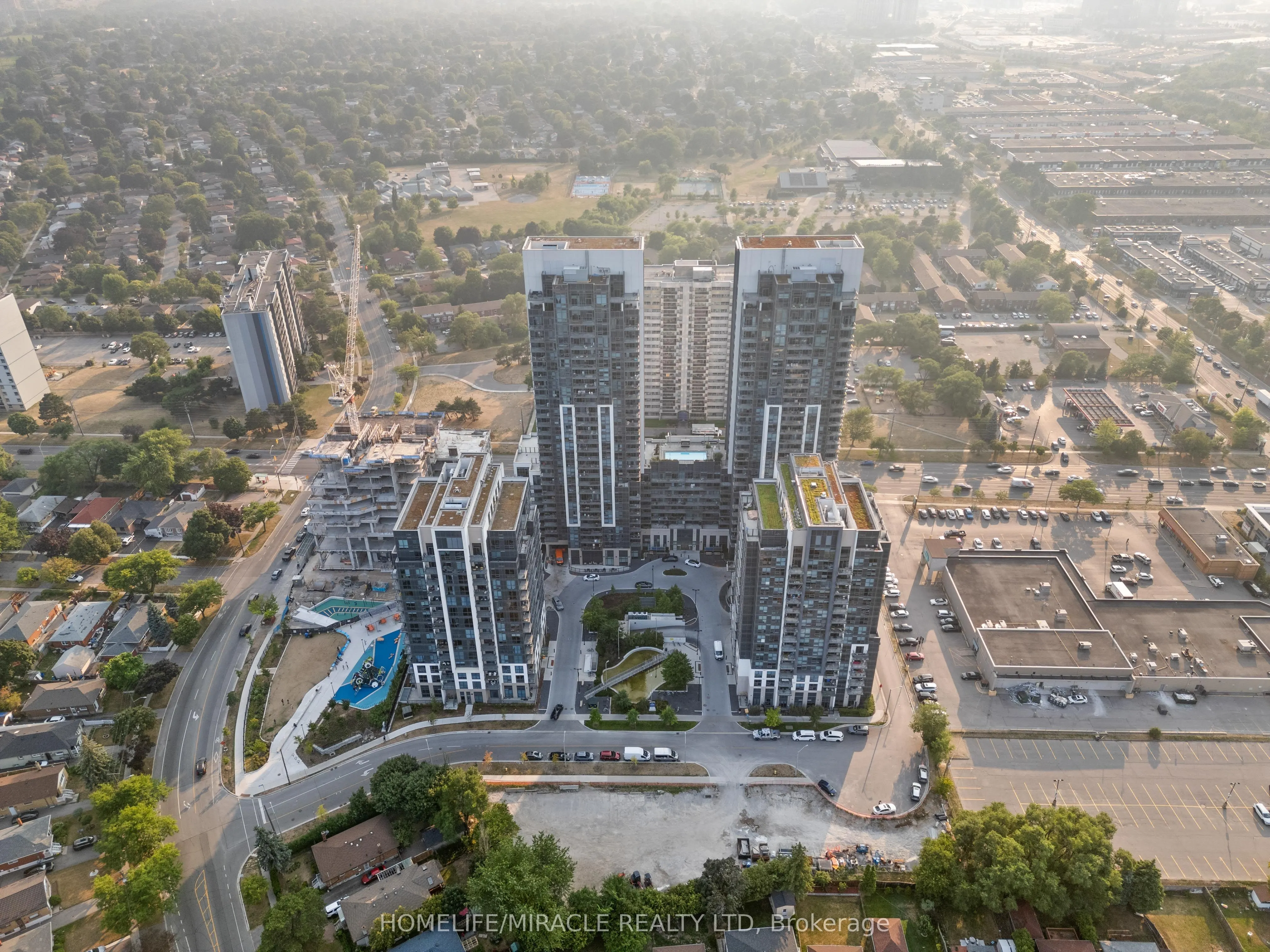 30 Meadowglen Place, #2002