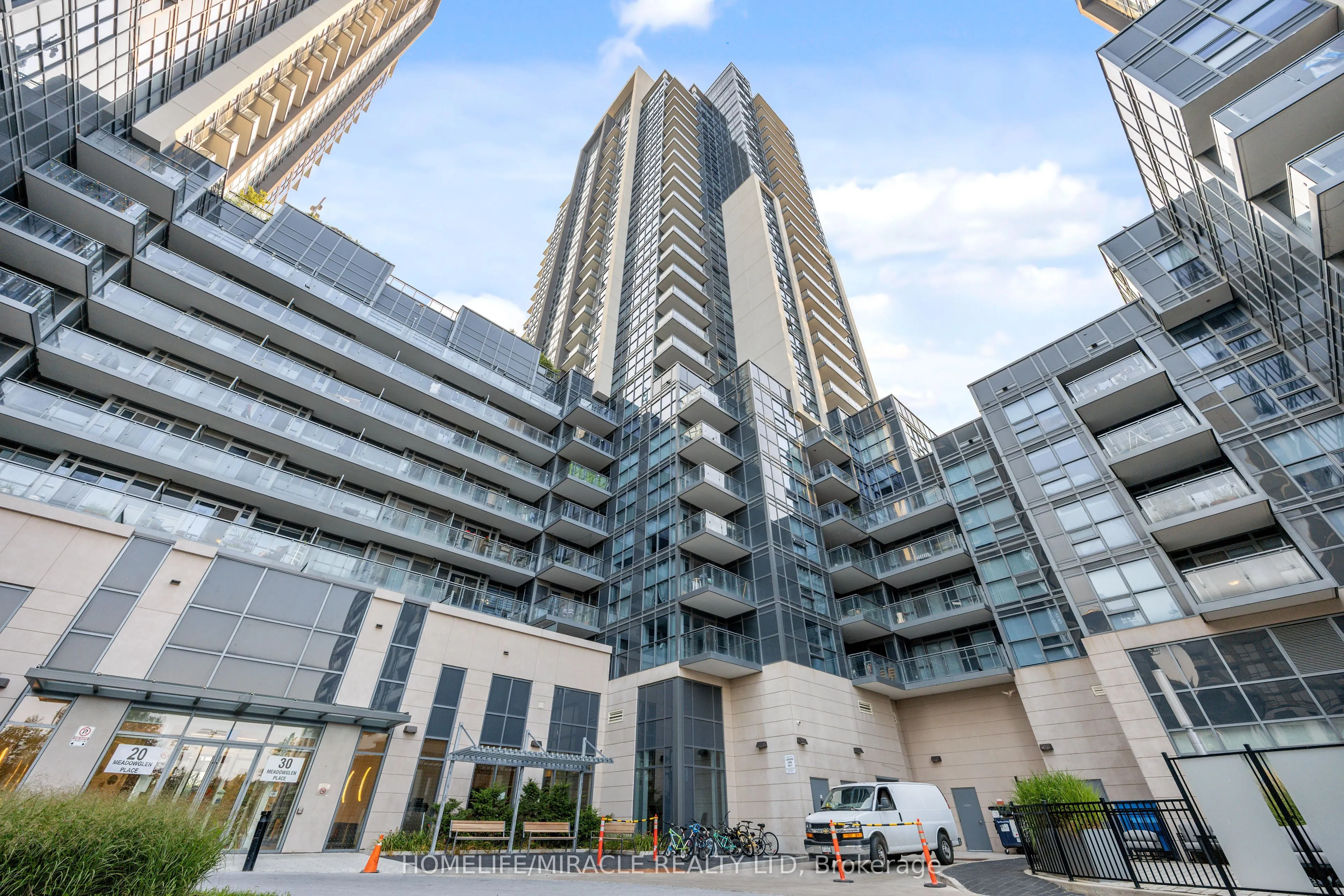 30 Meadowglen Place, #2002