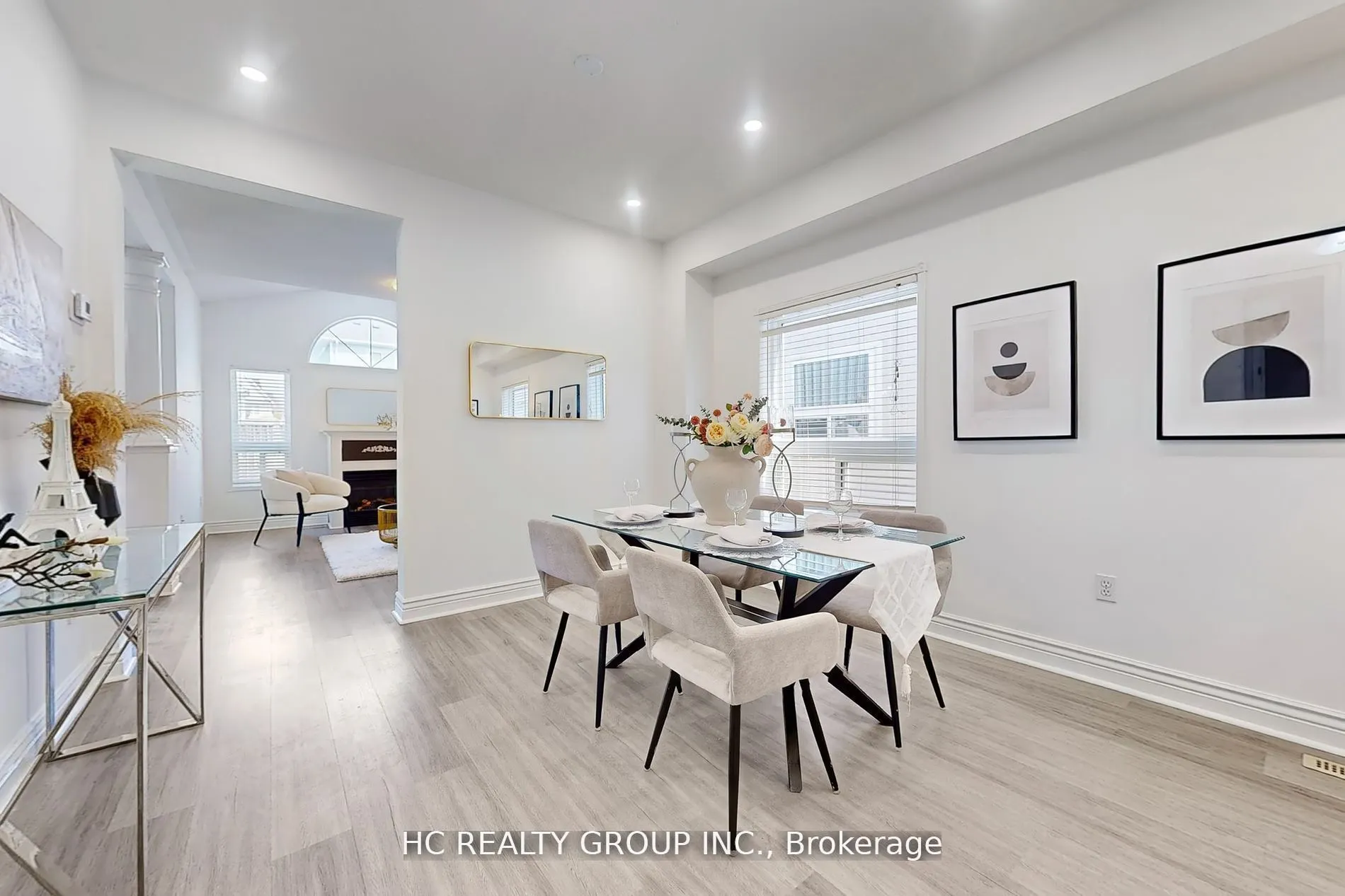 8 Beaumaris Crescent