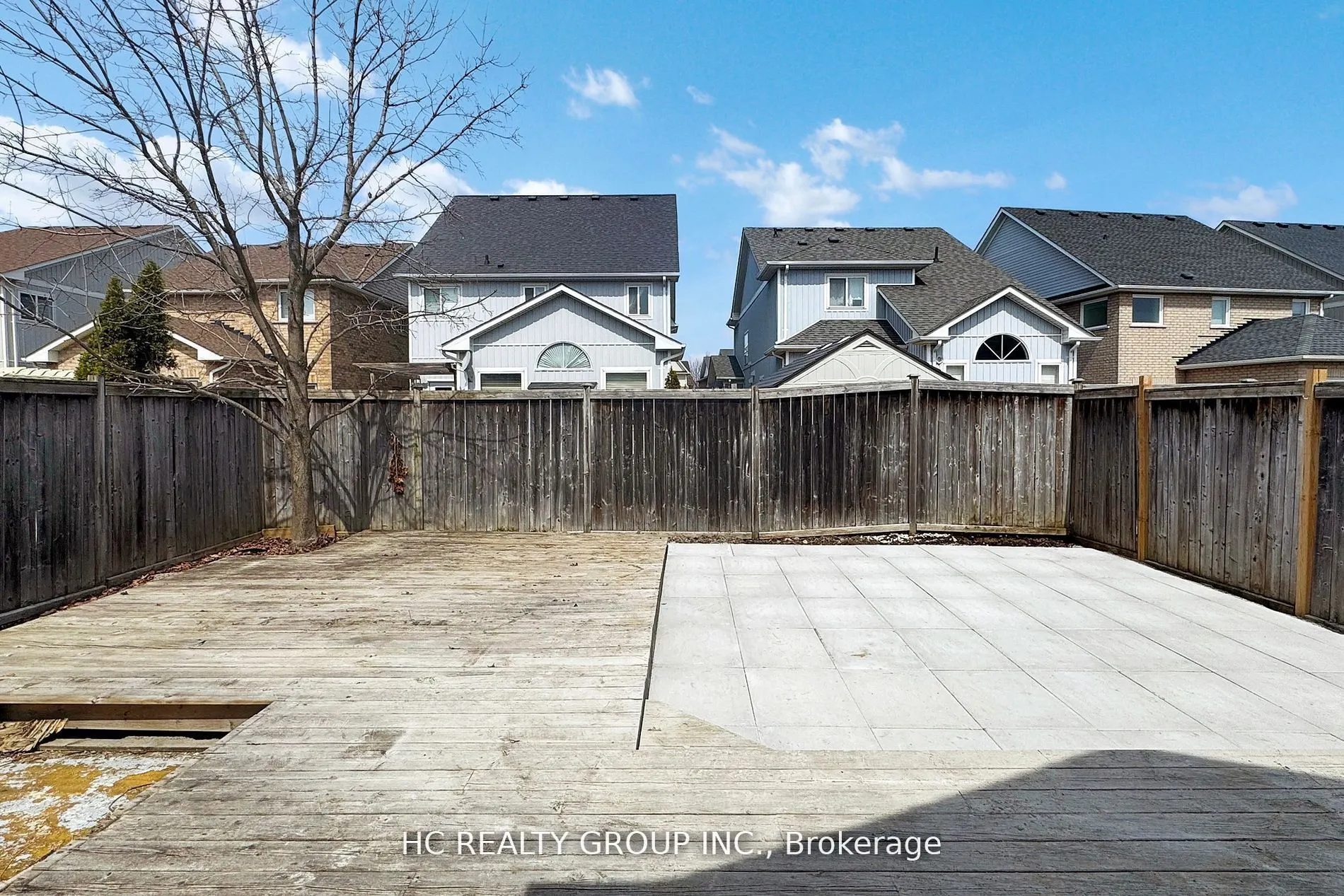 8 Beaumaris Crescent