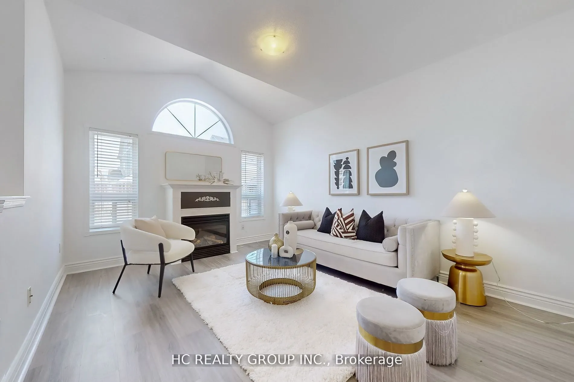 8 Beaumaris Crescent