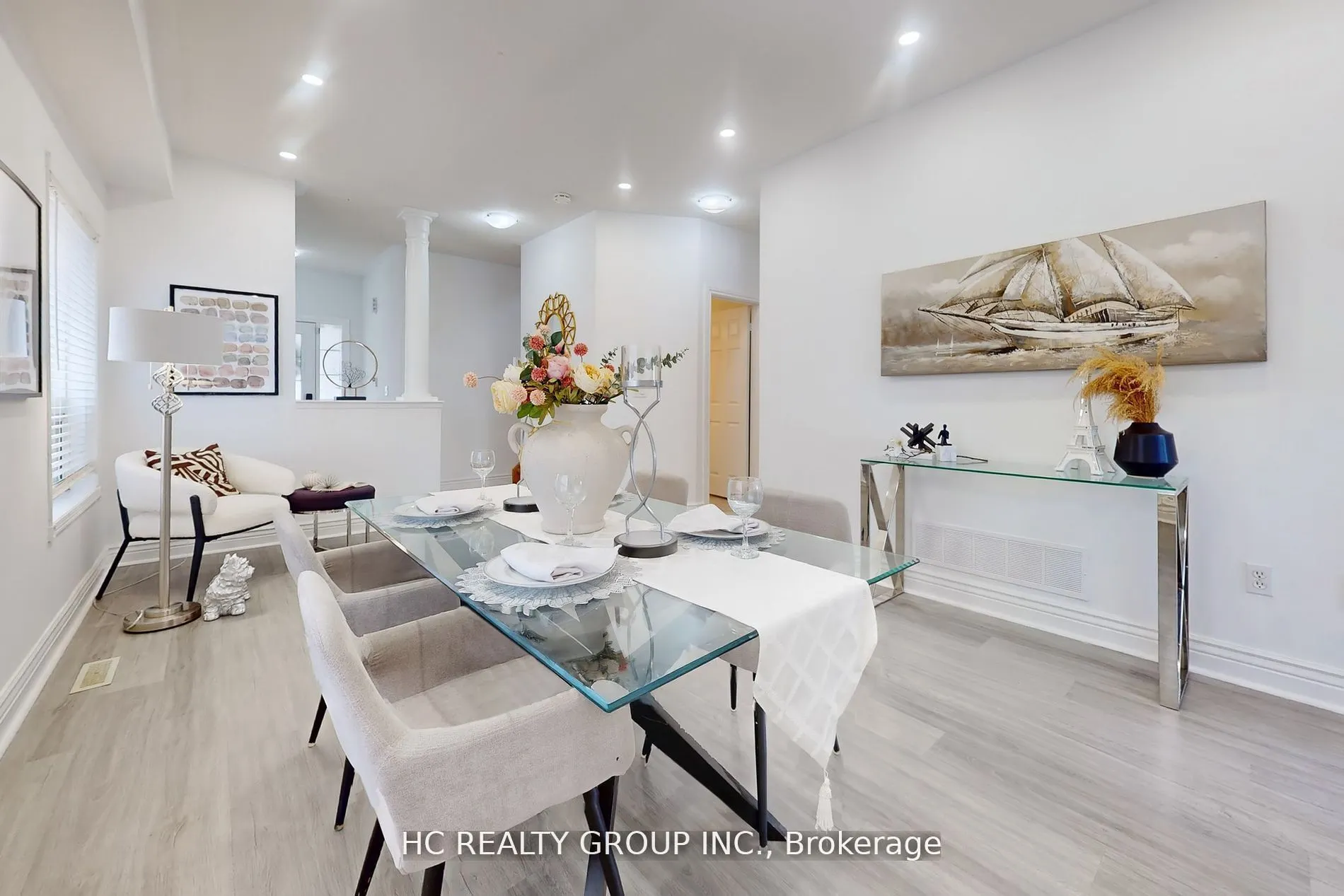 8 Beaumaris Crescent