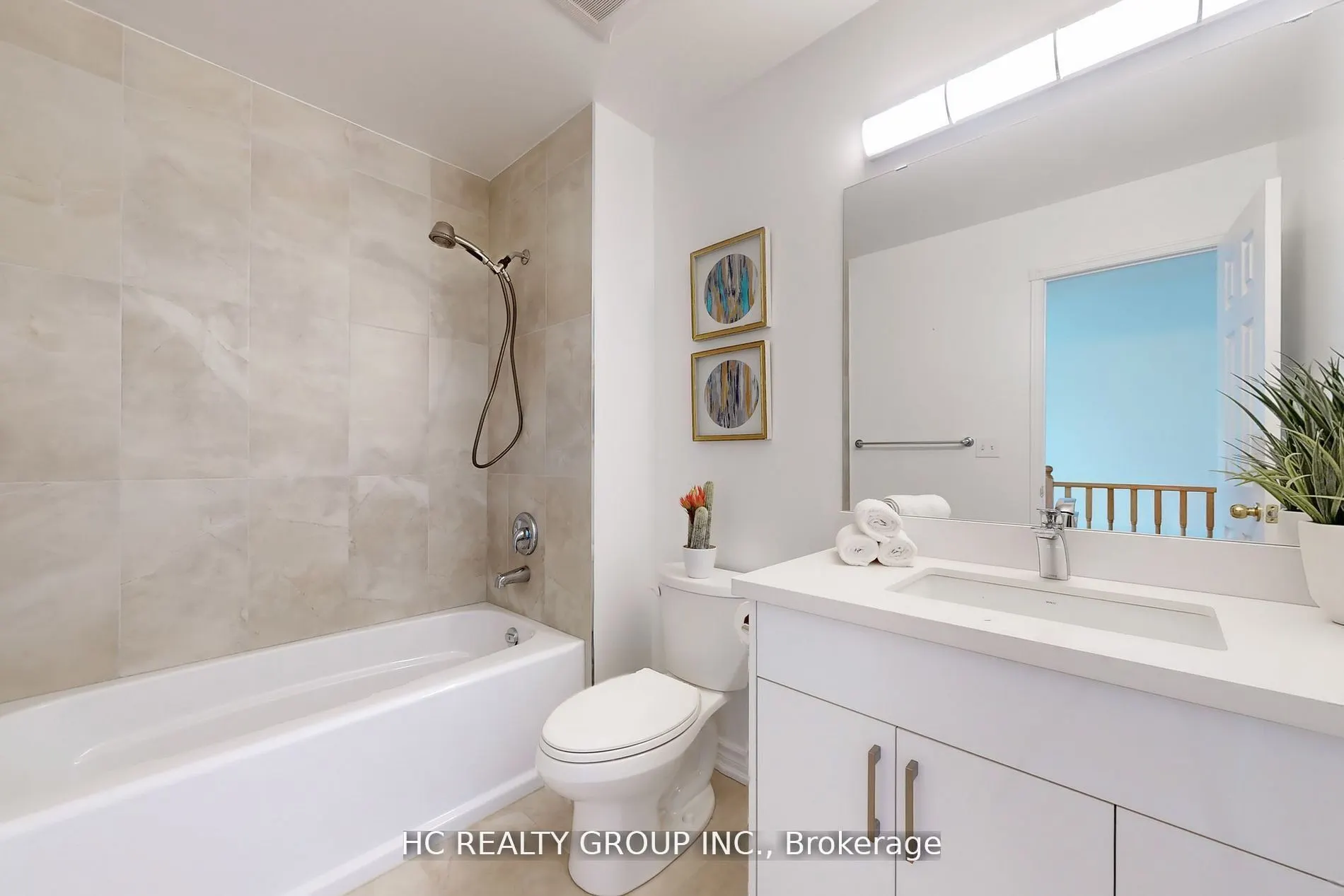 8 Beaumaris Crescent
