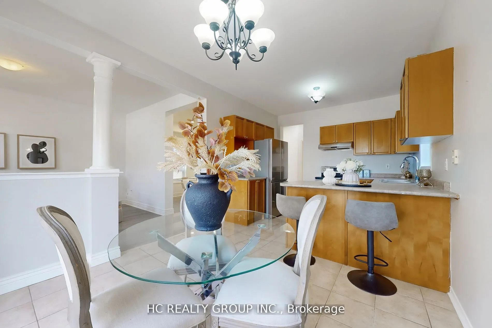8 Beaumaris Crescent