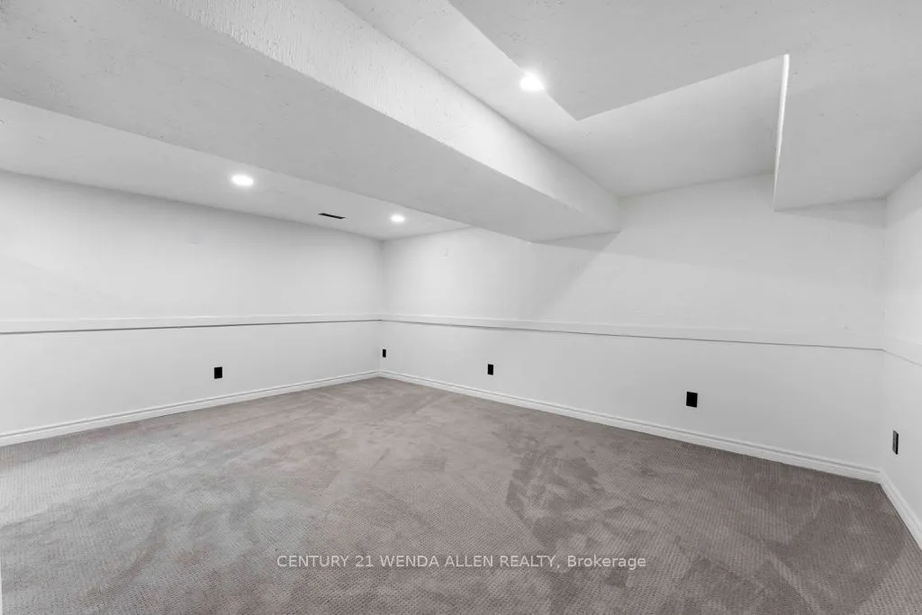2 Ribblesdale Drive