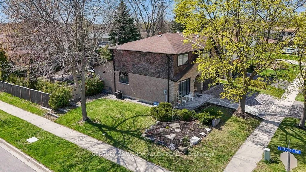 2 Ribblesdale Drive