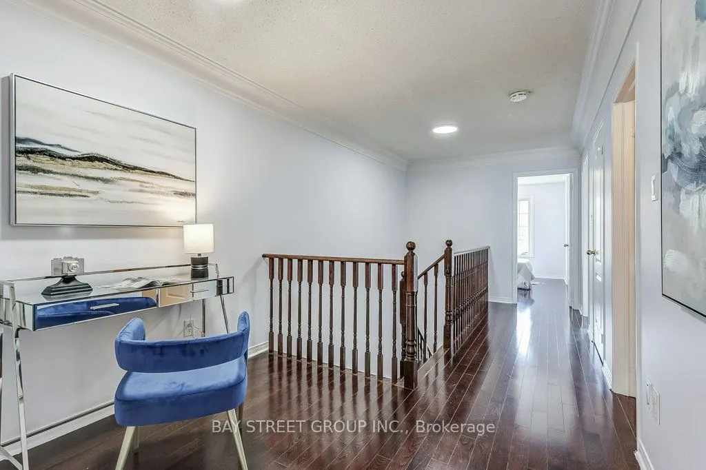 8 Edhouse Avenue