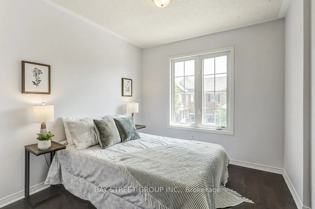 8 Edhouse Avenue