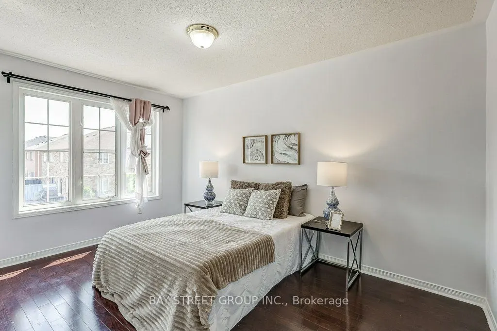 8 Edhouse Avenue