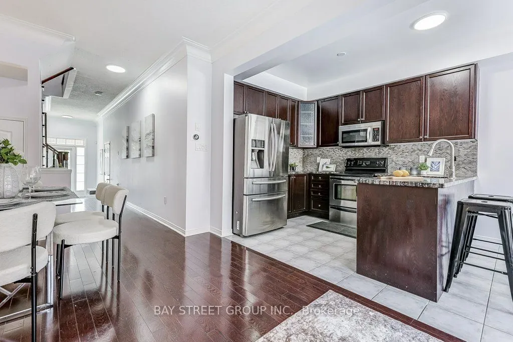 8 Edhouse Avenue