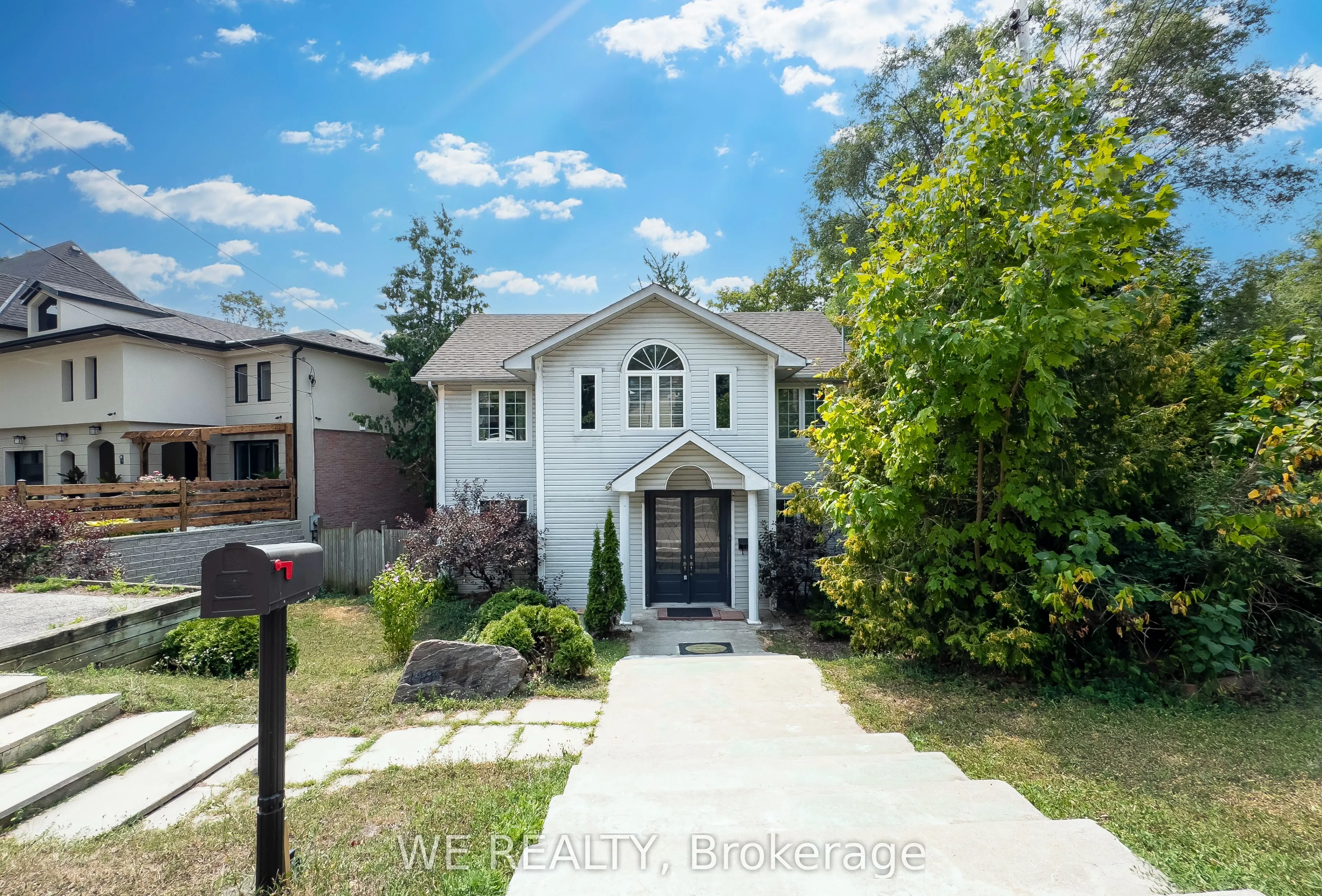 1484 Old Forest Road