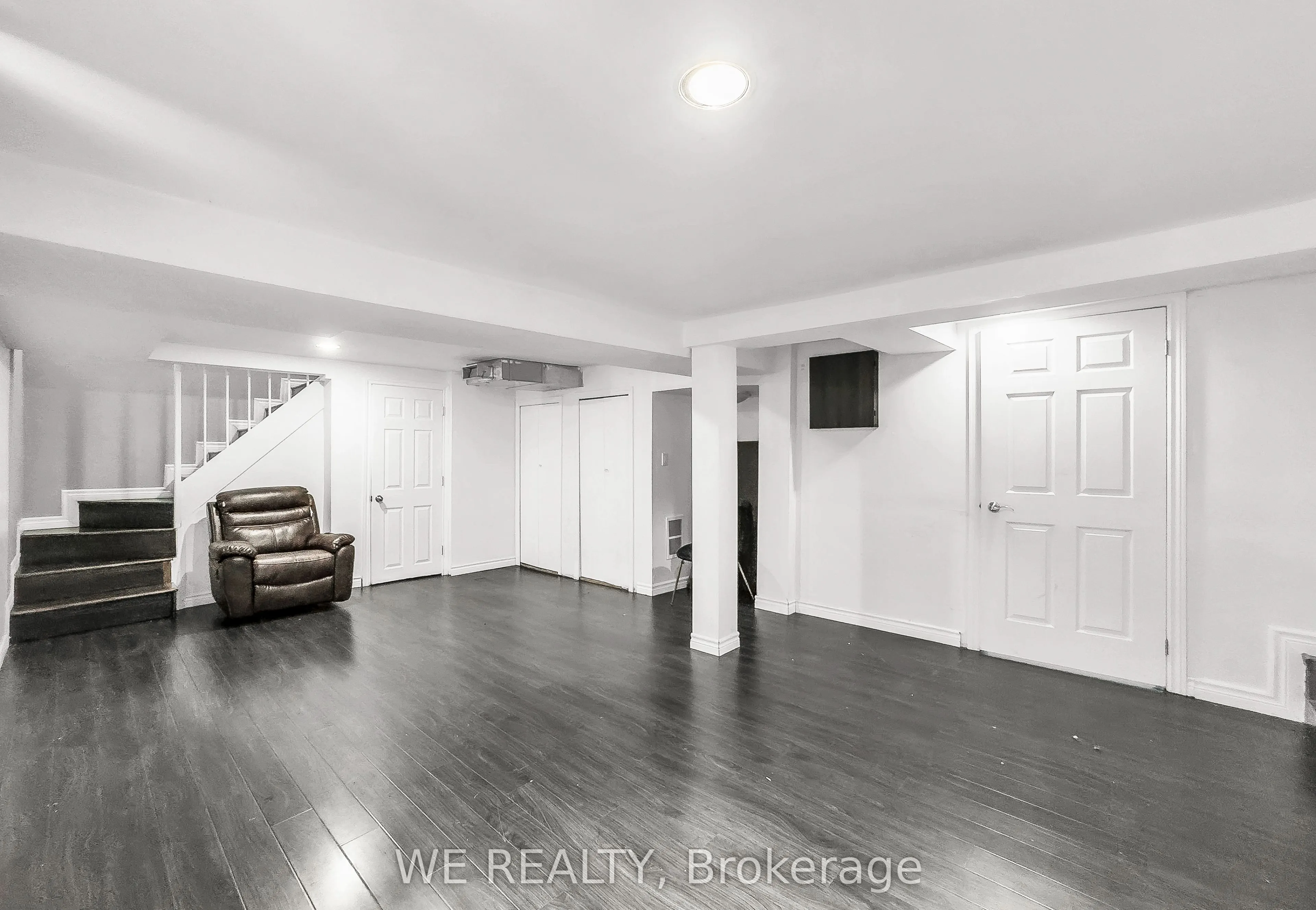 1484 Old Forest Road