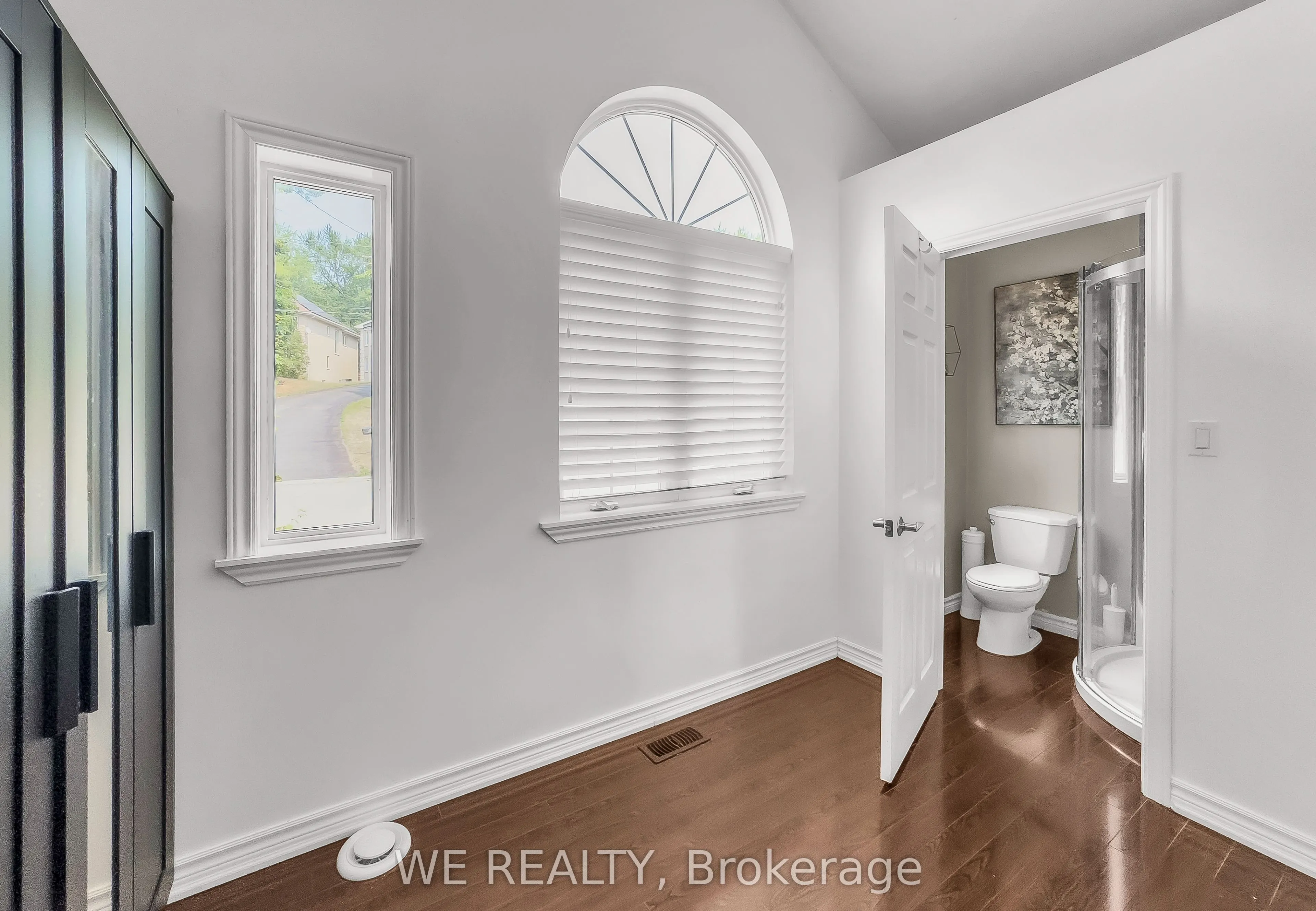 1484 Old Forest Road