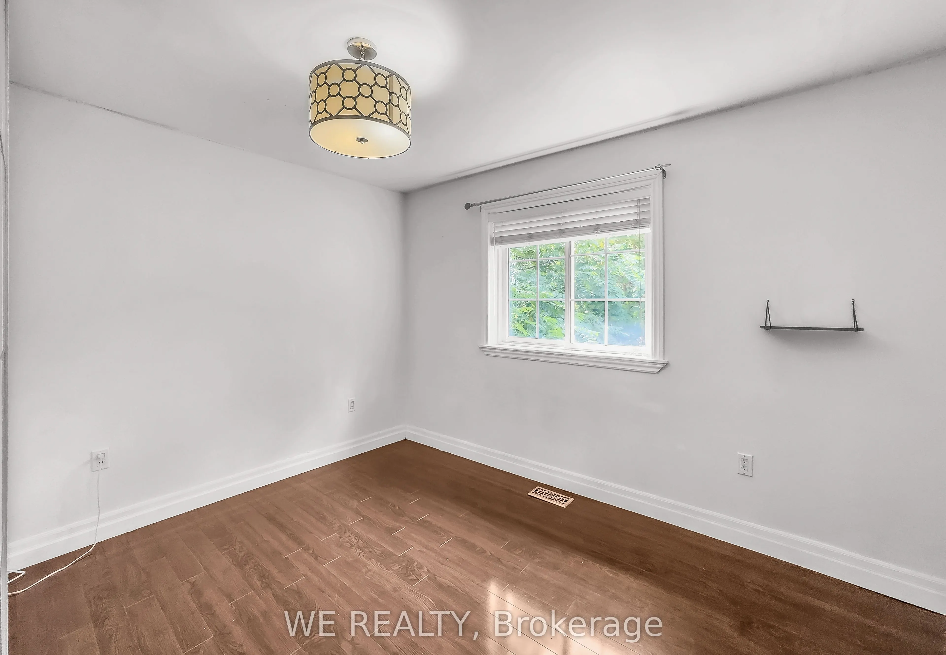1484 Old Forest Road