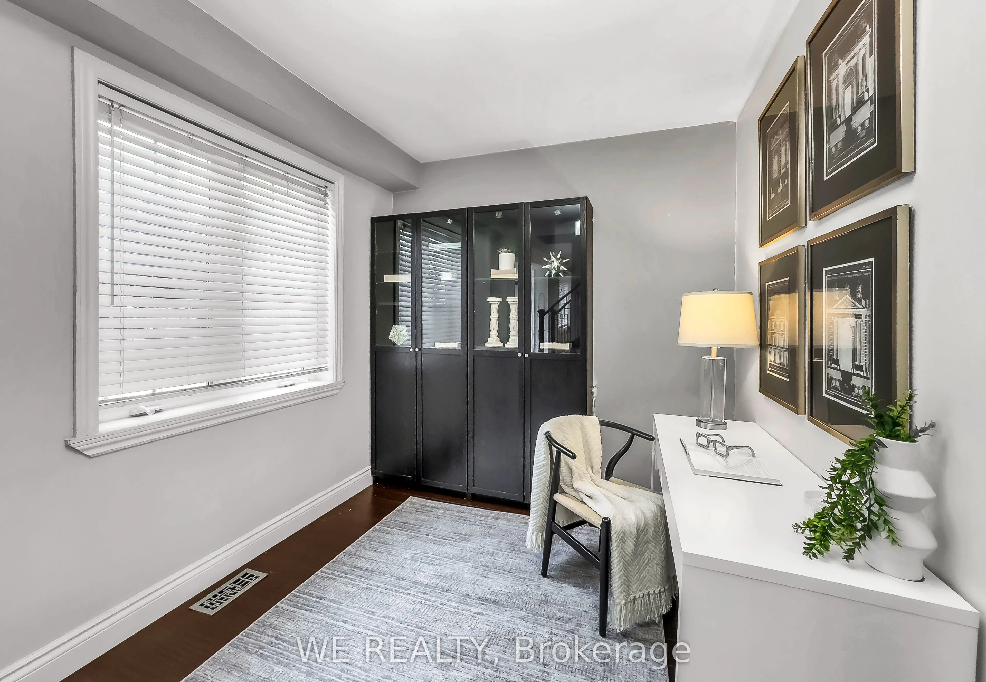 1484 Old Forest Road