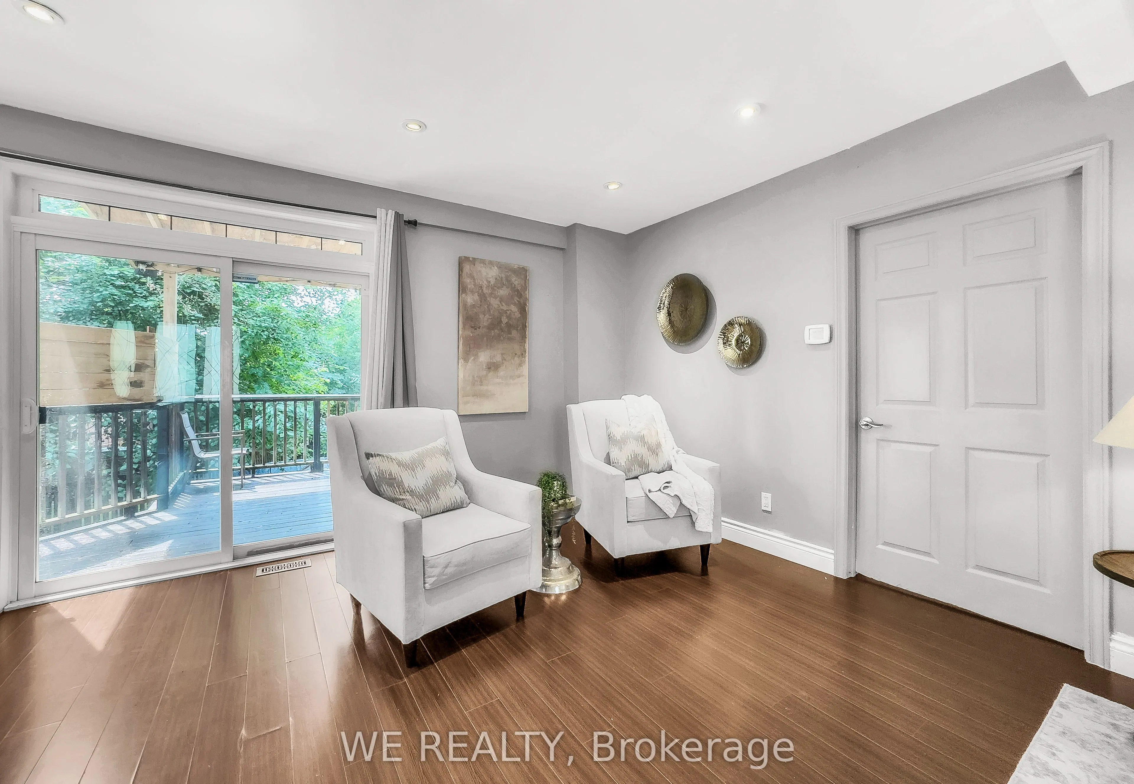 1484 Old Forest Road