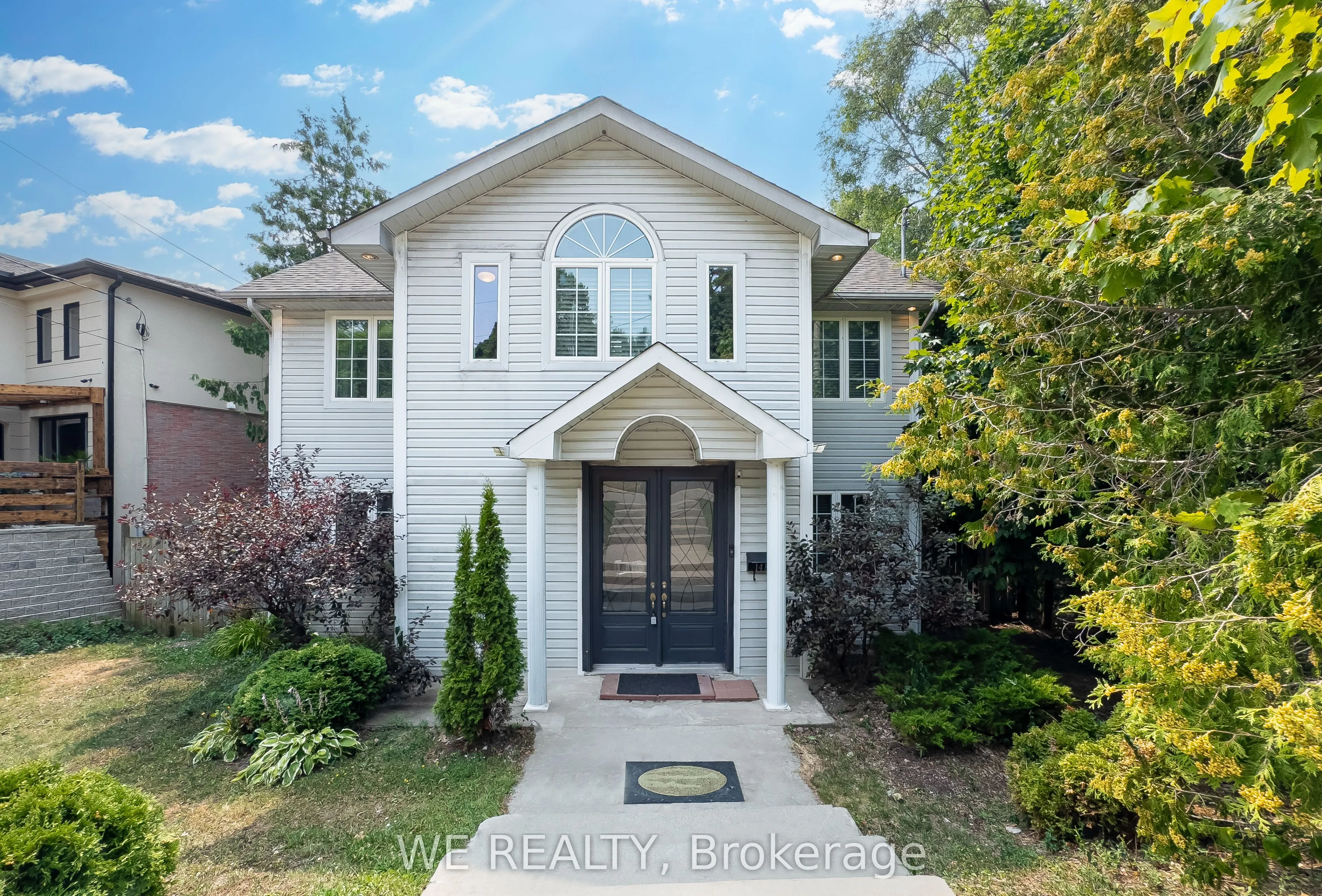 1484 Old Forest Road