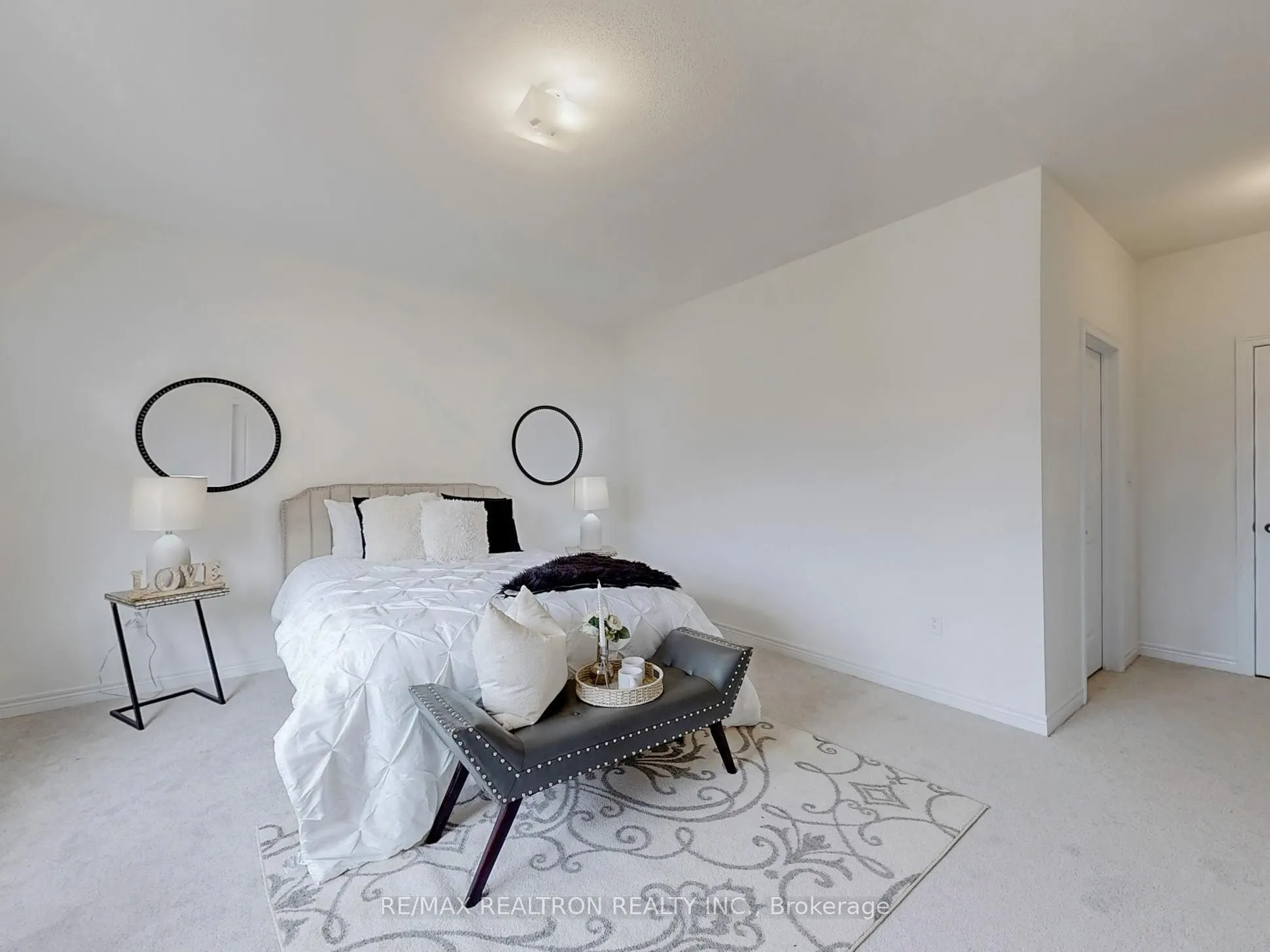 1260 Talisman Manor