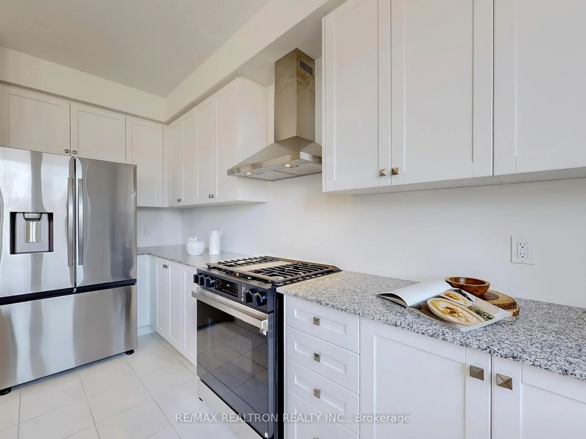 1260 Talisman Manor