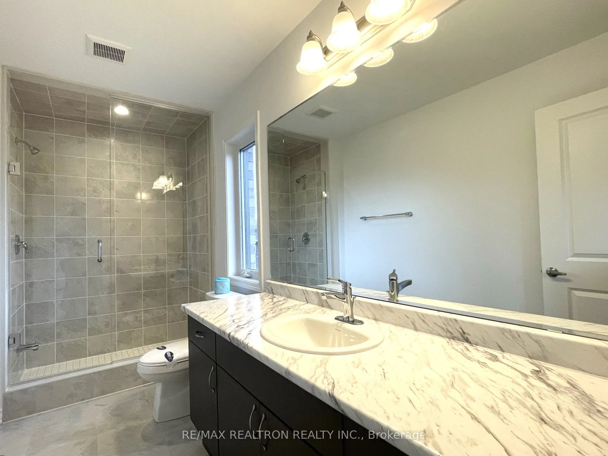 1505 Honey Locust Place