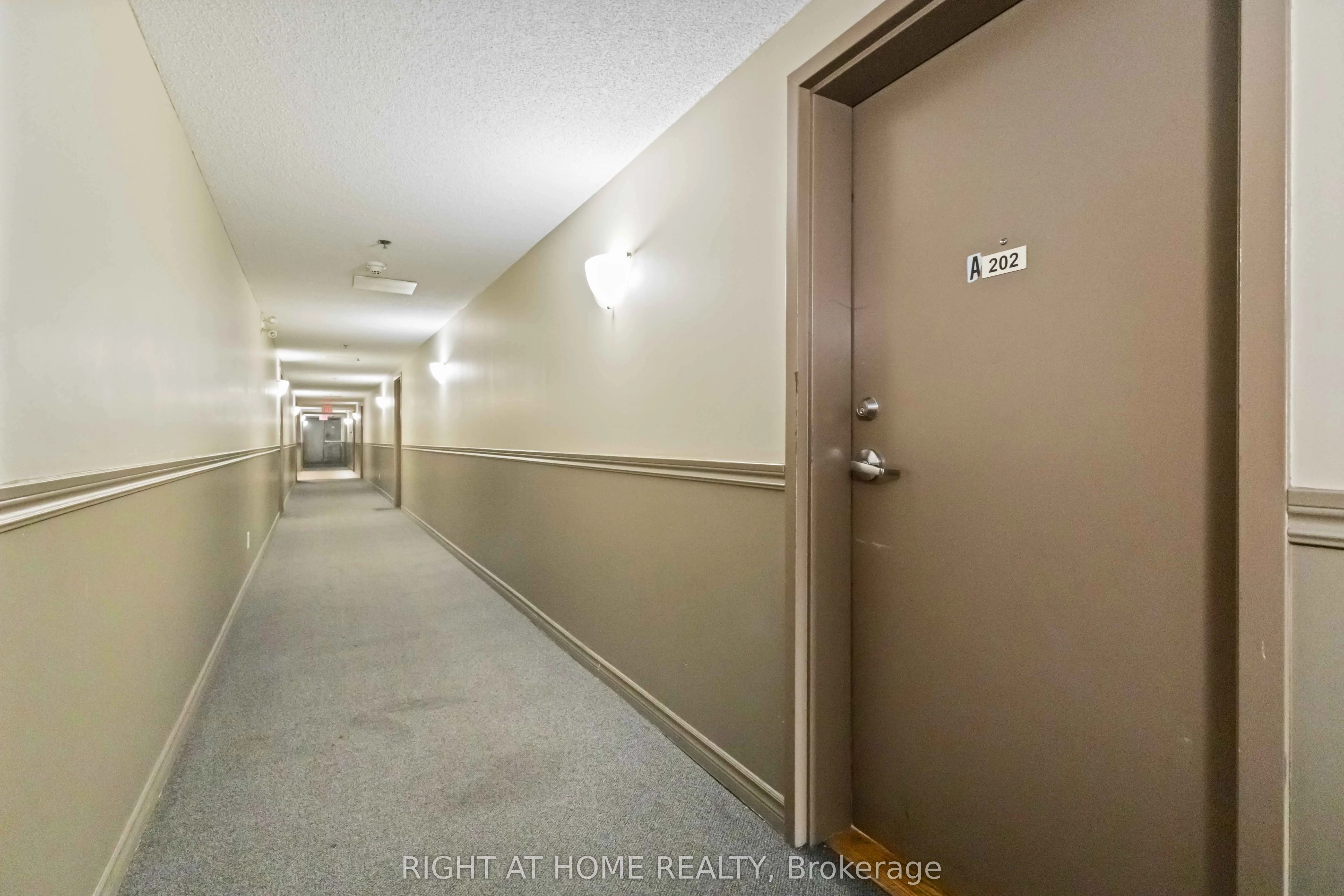 5235 Finch Avenue E, #202