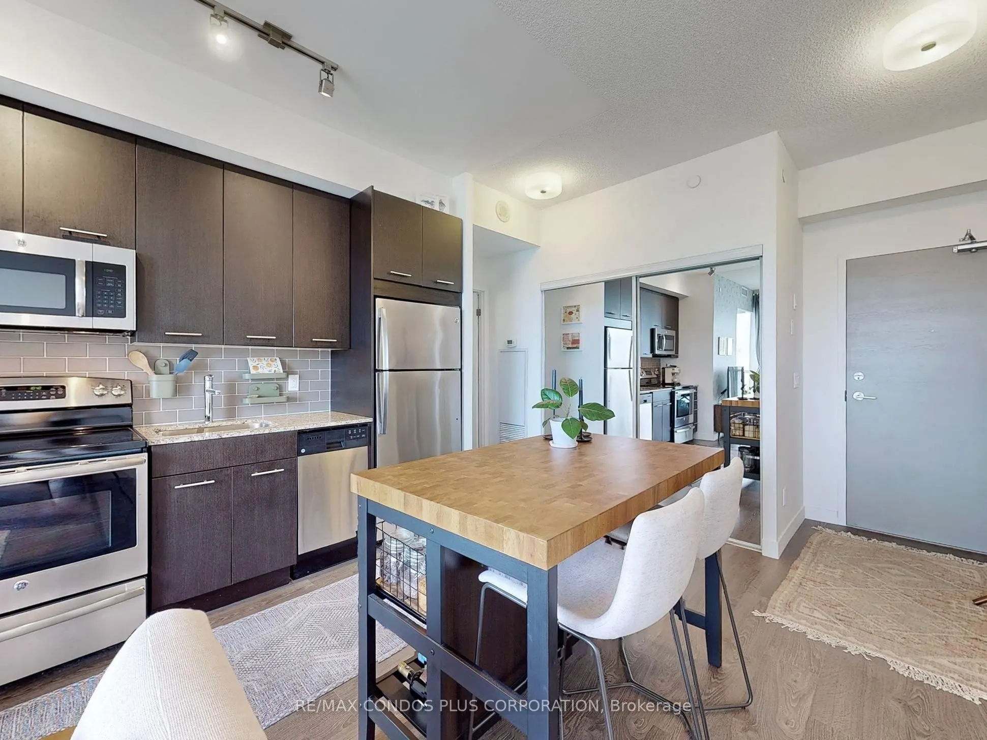 2055 Danforth Avenue, #605