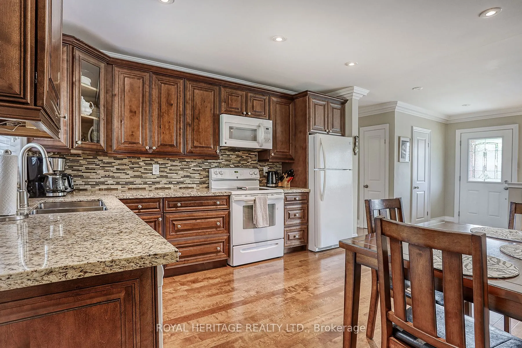 339 Nipigon Street E