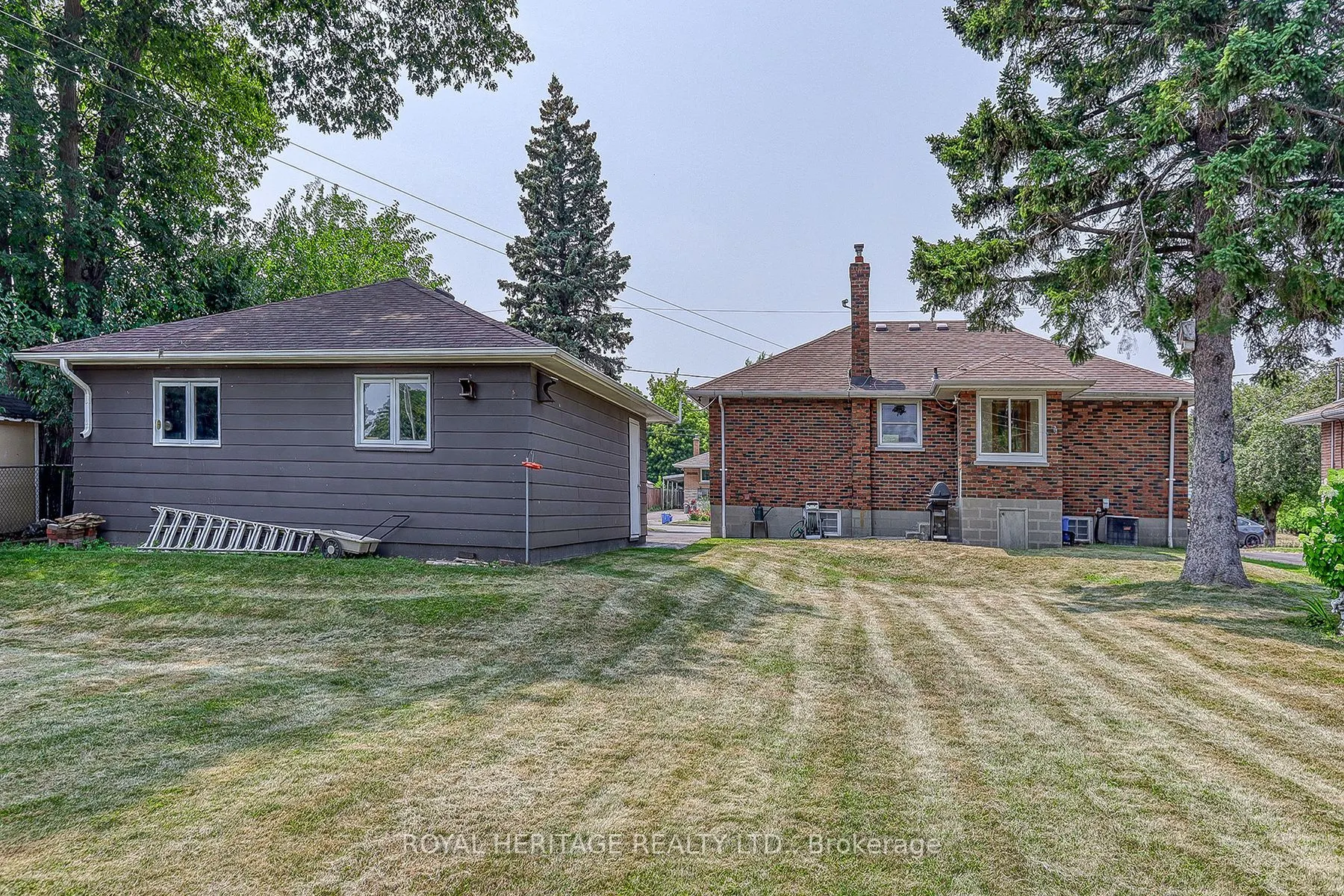 339 Nipigon Street E