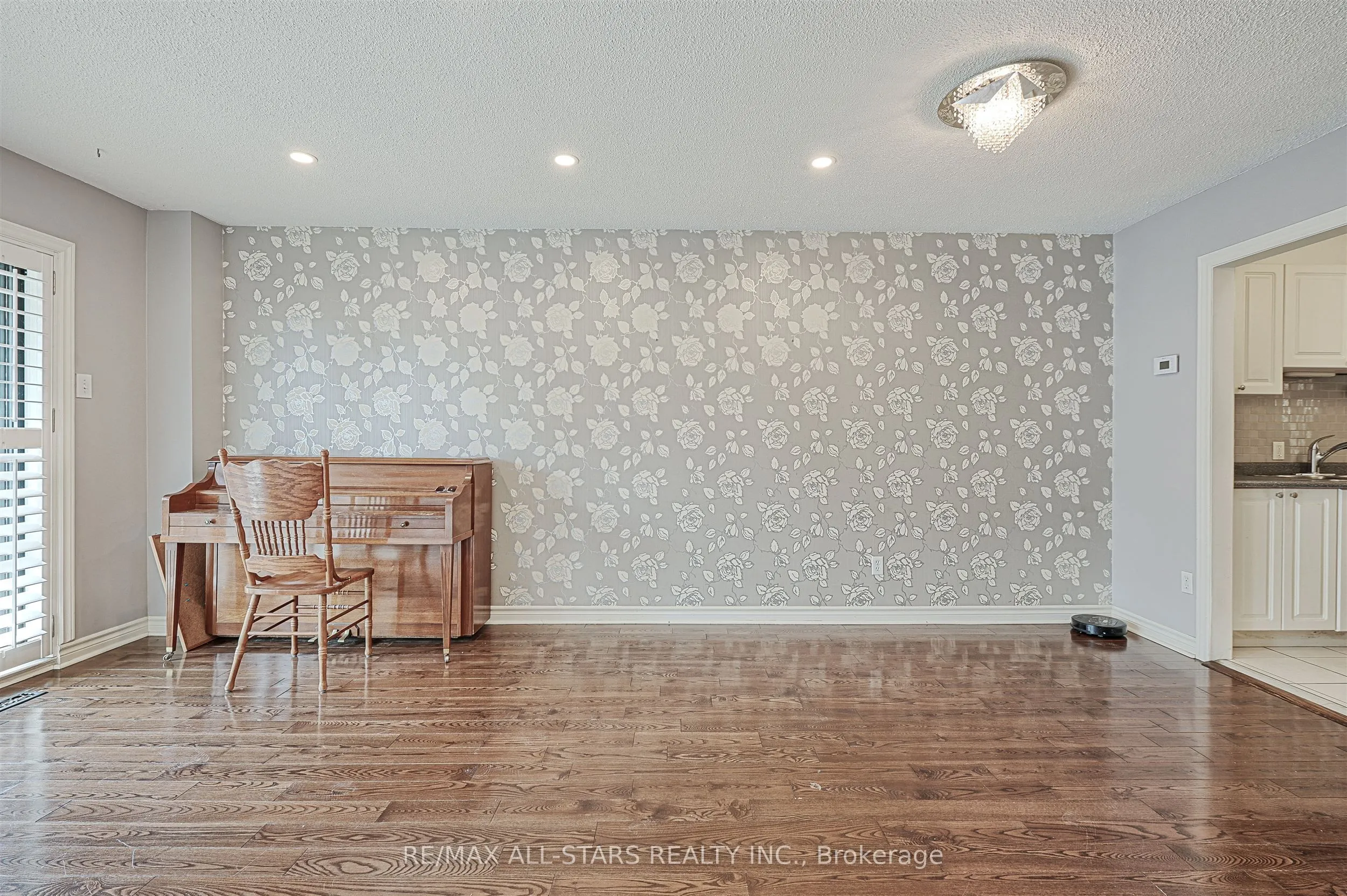 30 Livingston Road, #26