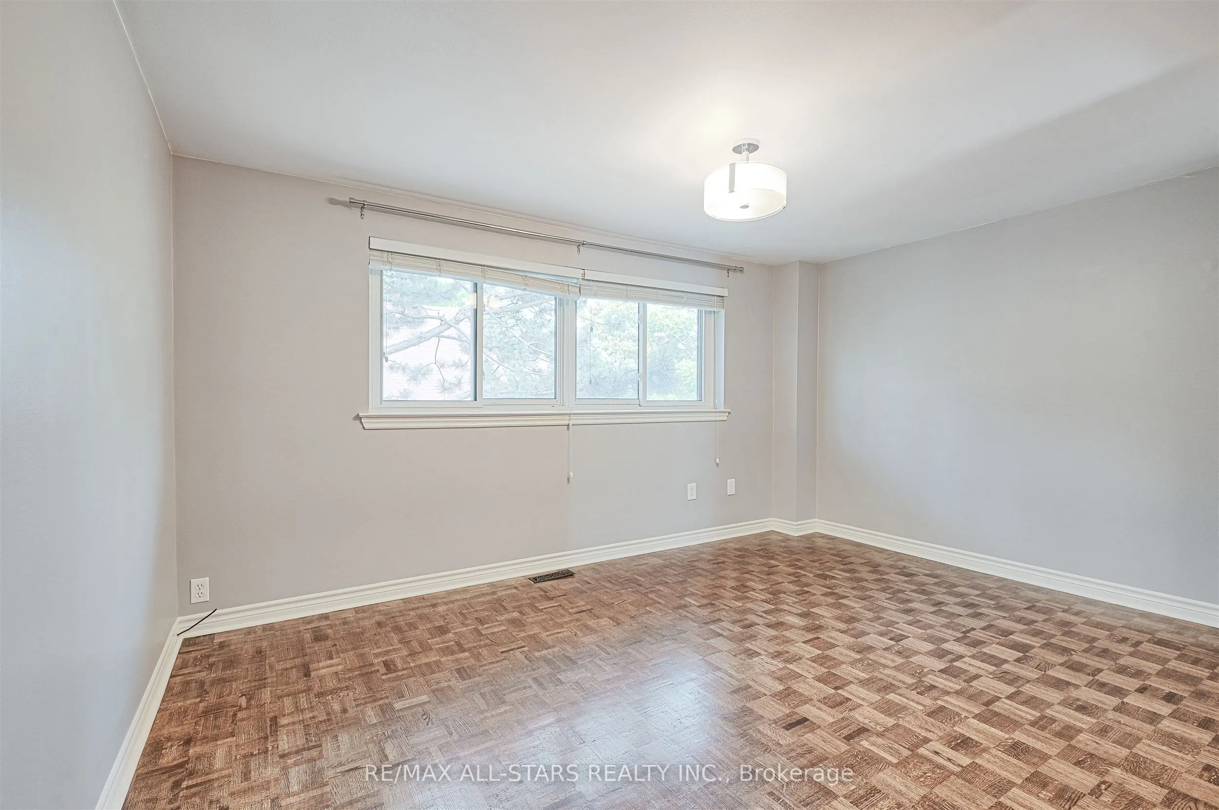 30 Livingston Road, #26