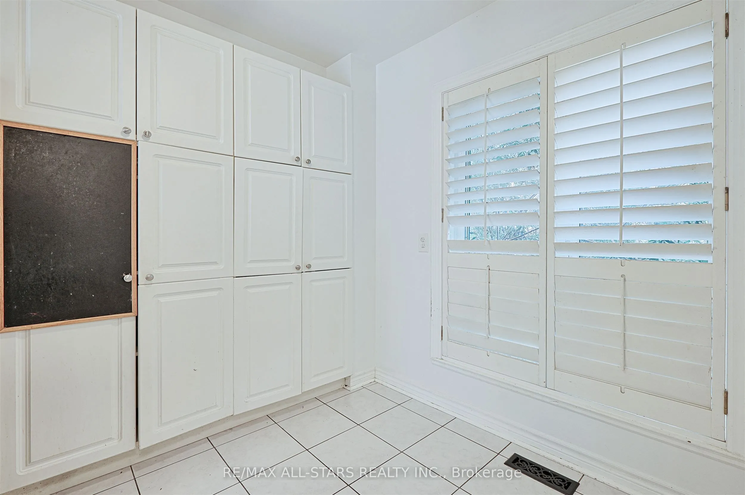 30 Livingston Road, #26