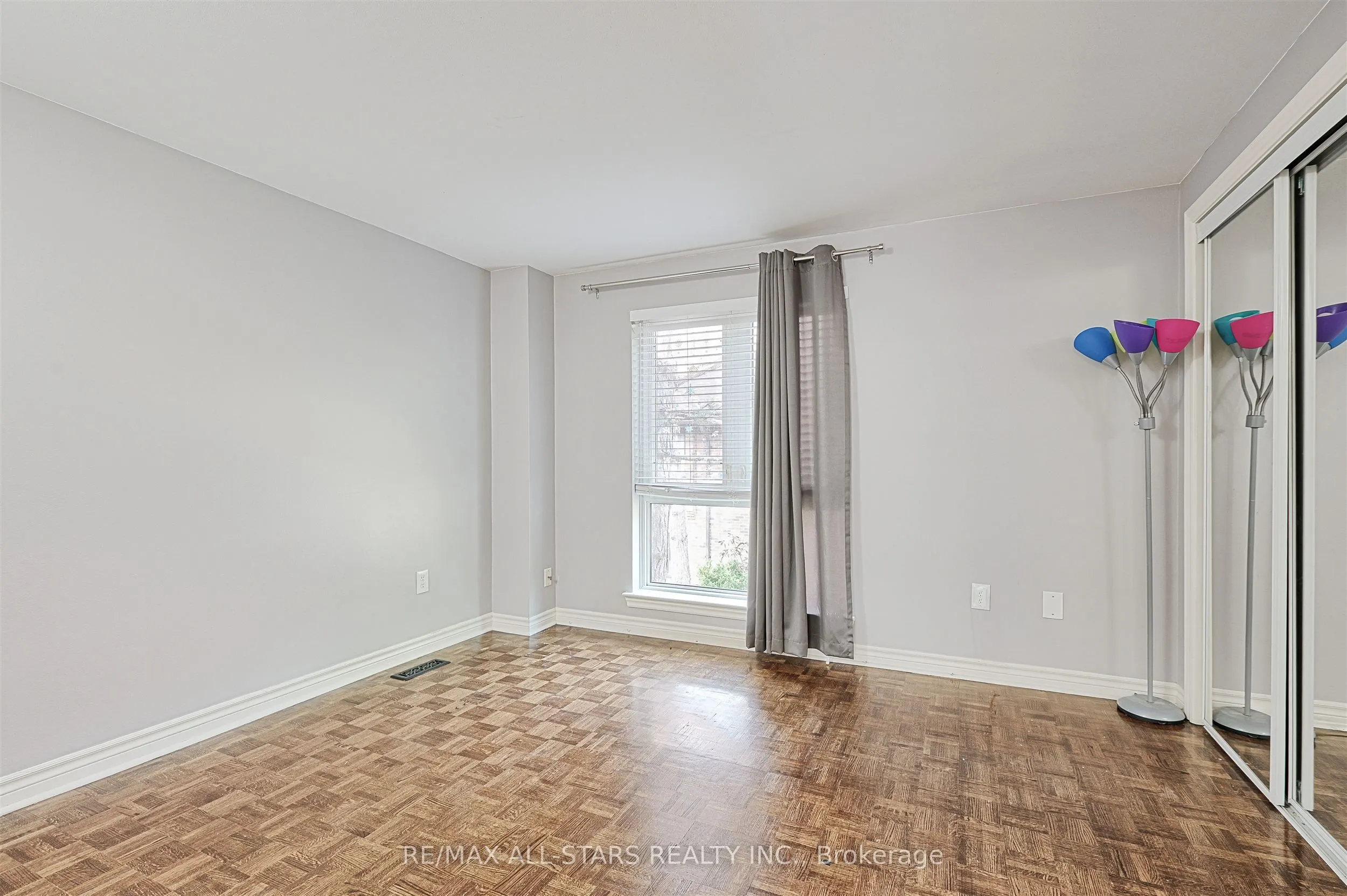 30 Livingston Road, #26