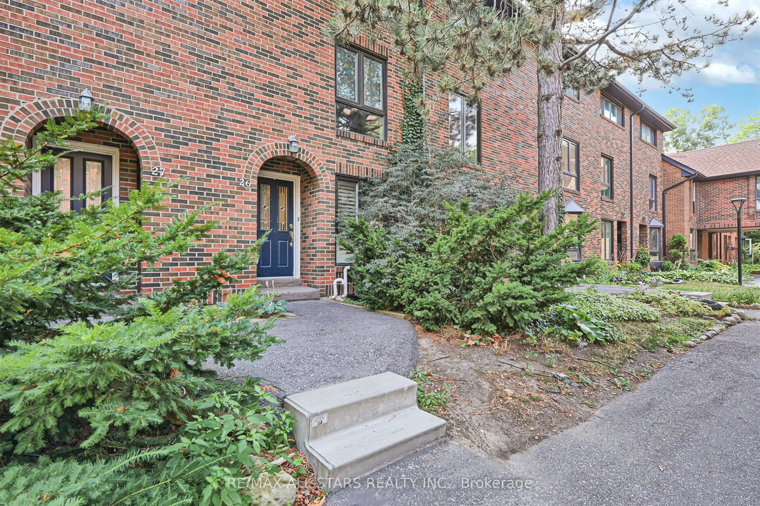 30 Livingston Road, #26