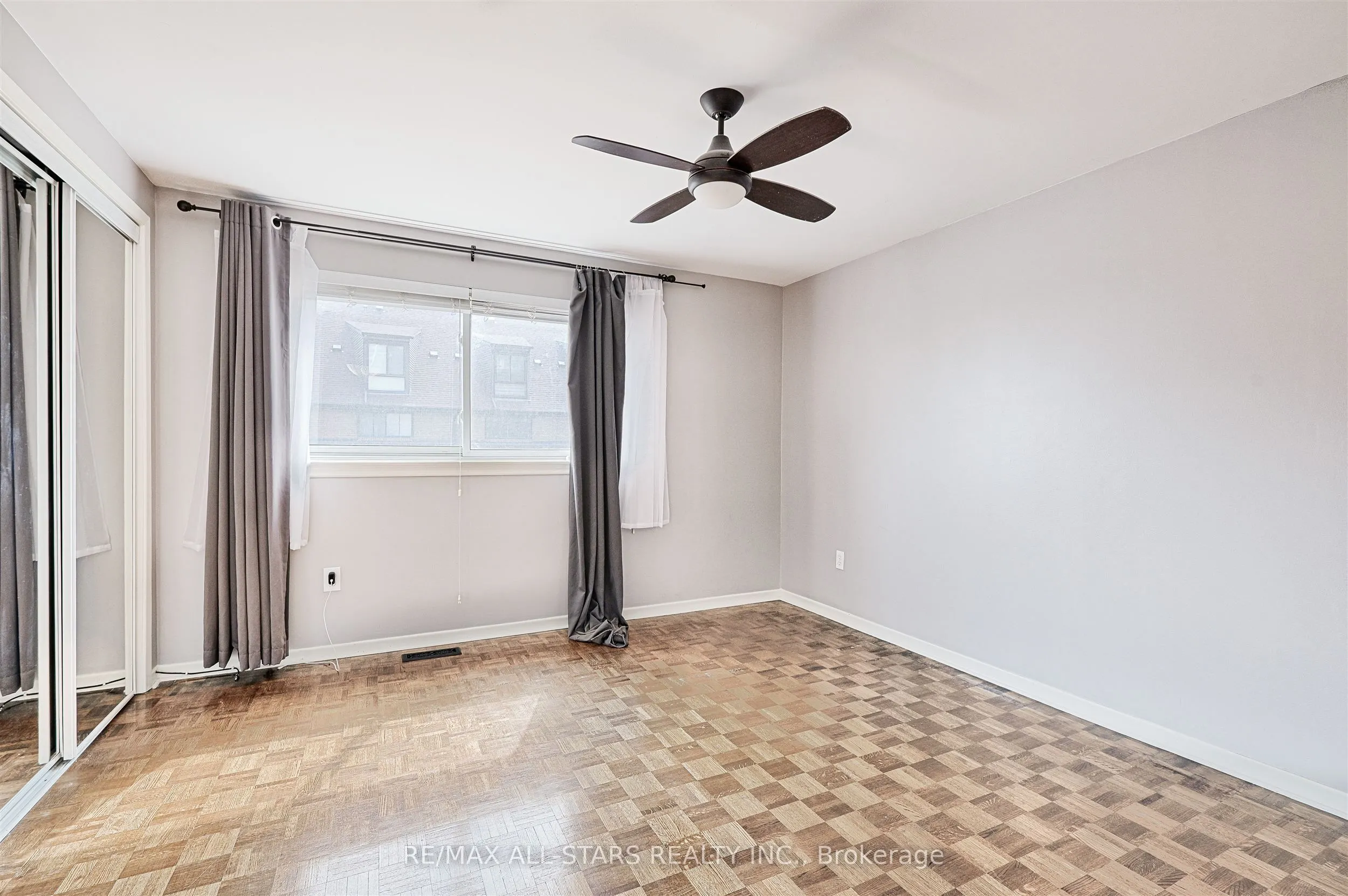 30 Livingston Road, #26