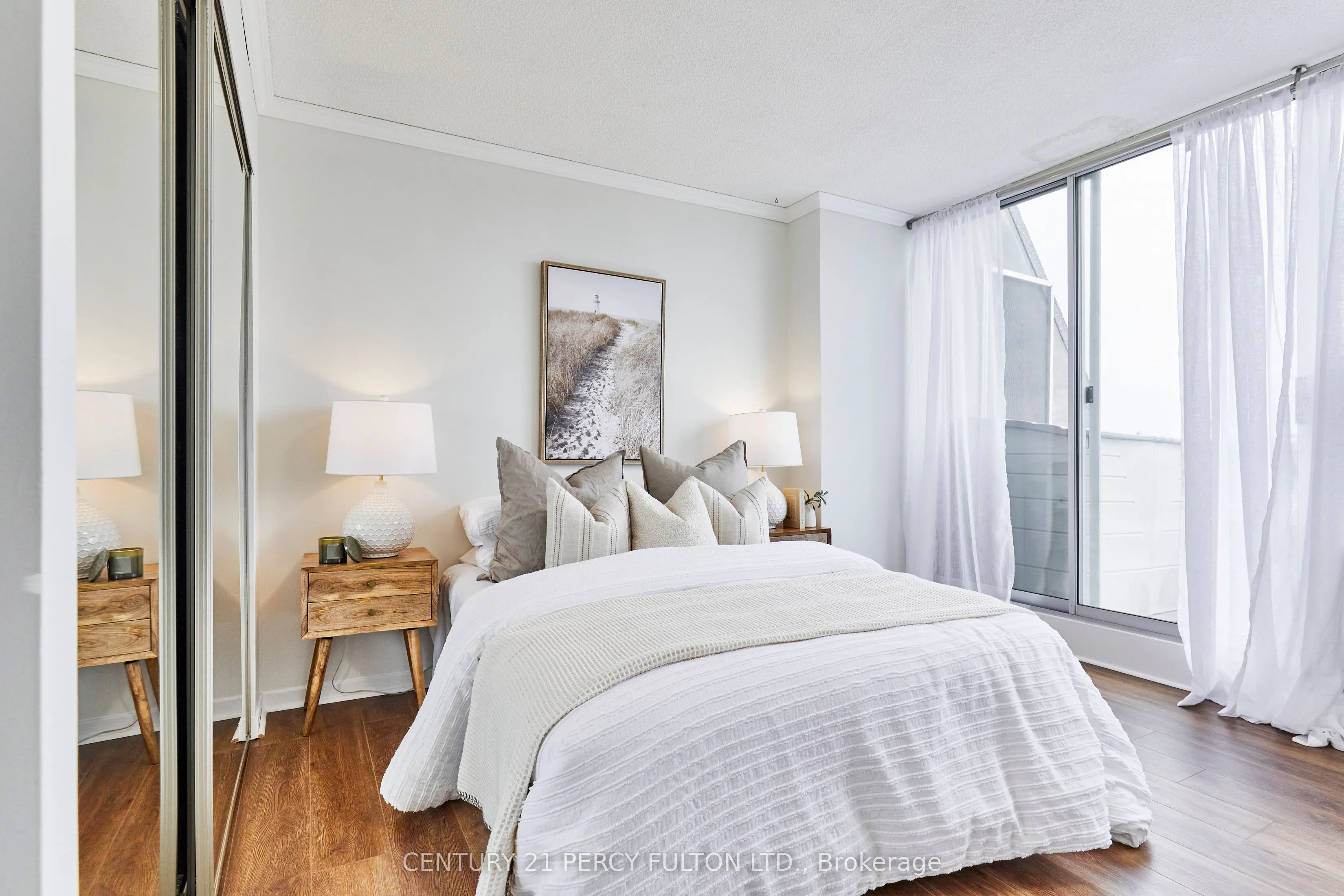 55 William Street E, #PH12