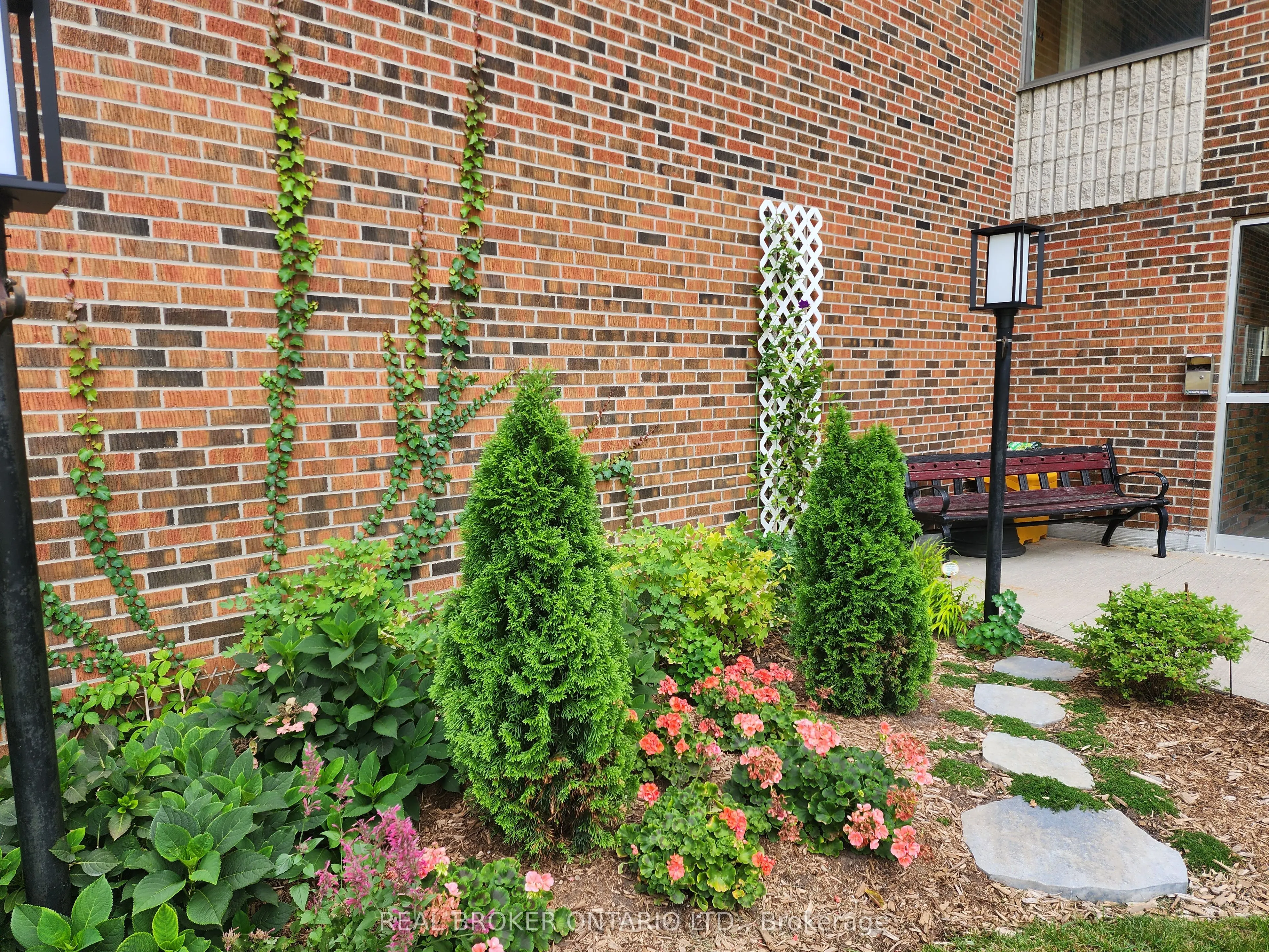 97 Nonquon Road, #102