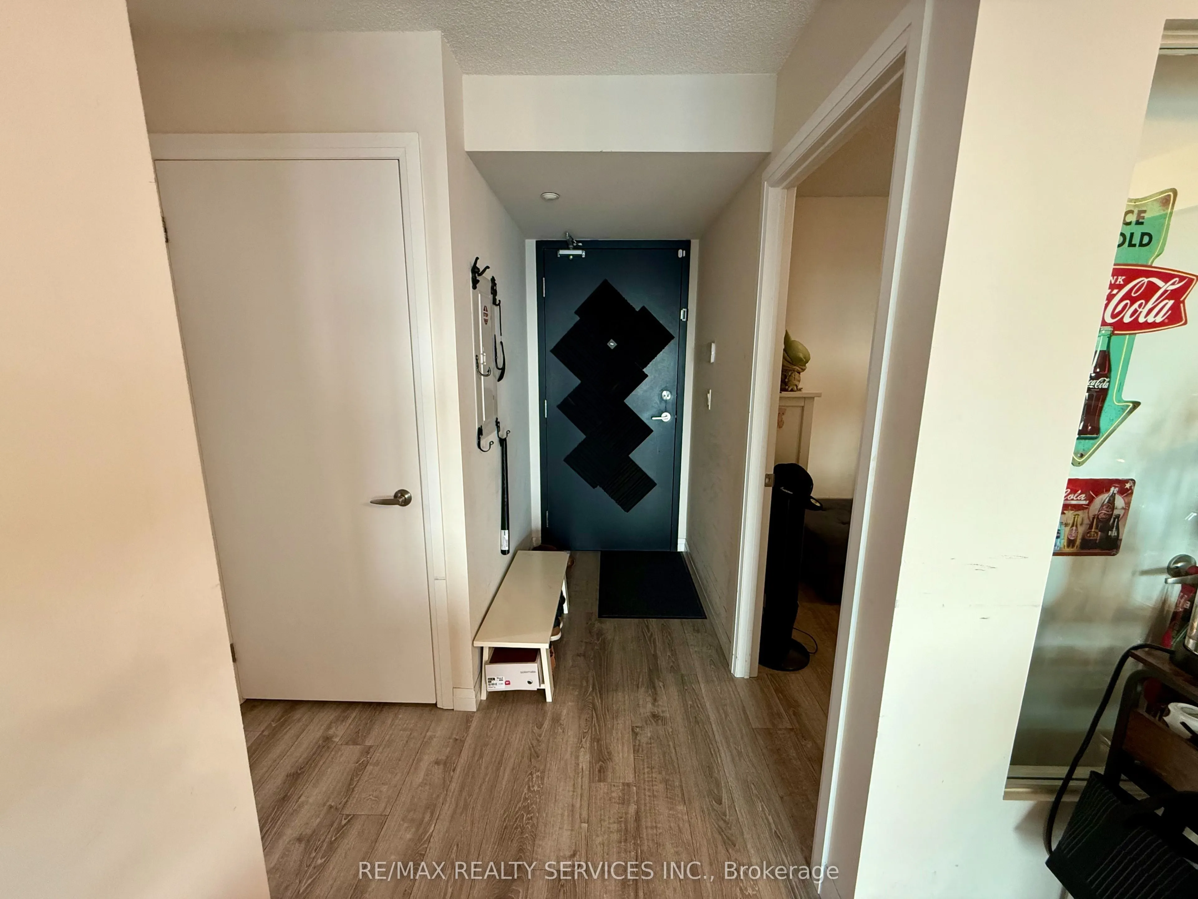 2150 Lawrence Avenue E, #1806