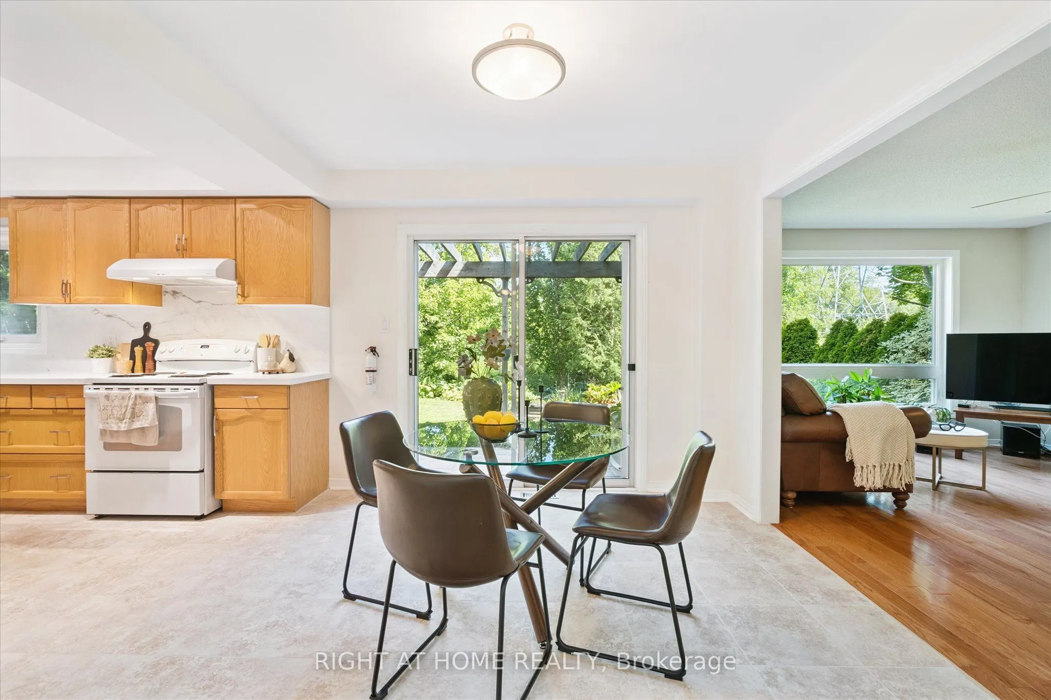 2097 Lynn Heights Drive
