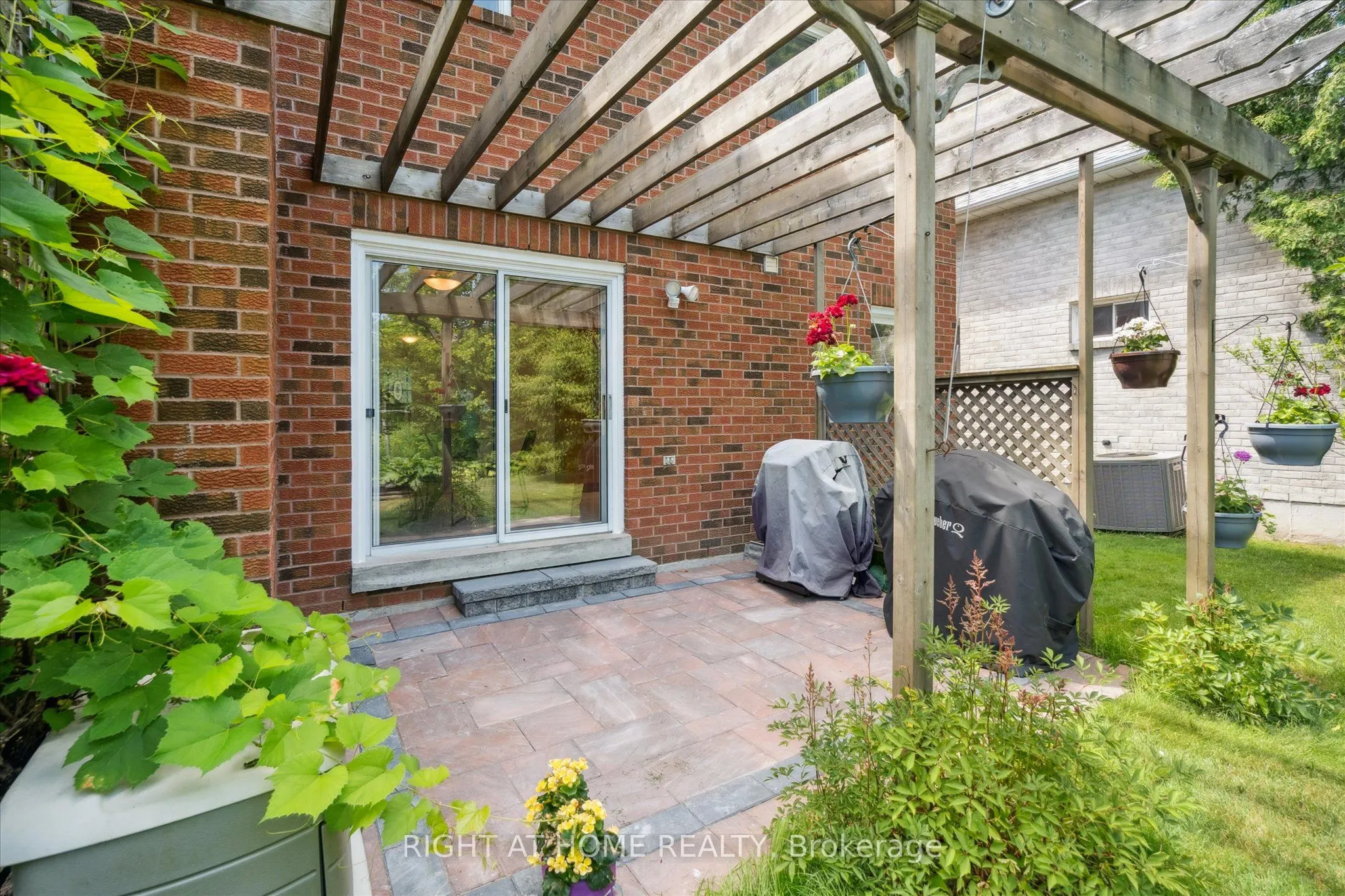 2097 Lynn Heights Drive