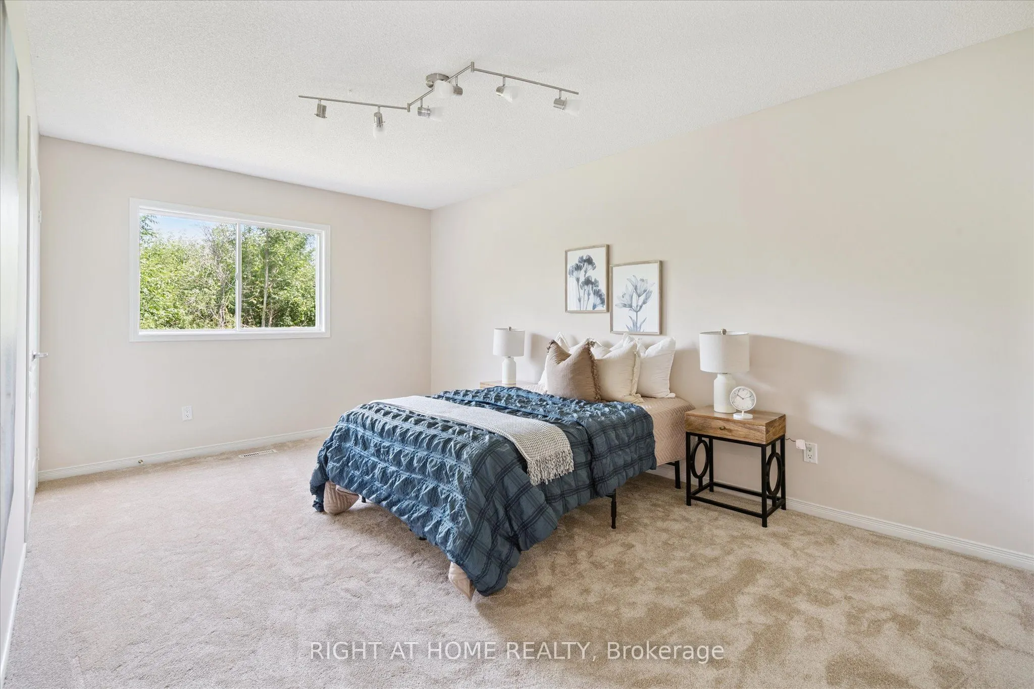 2097 Lynn Heights Drive