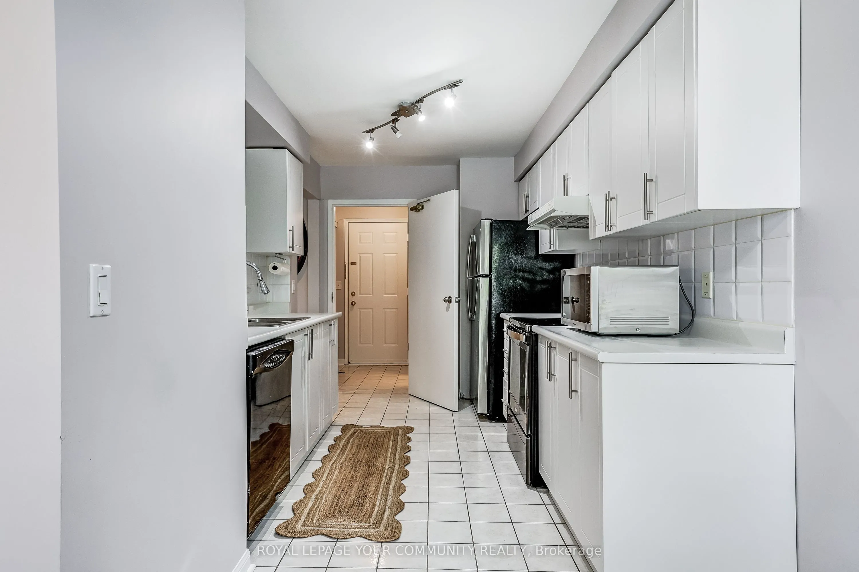 23 Mondeo Drive, #5