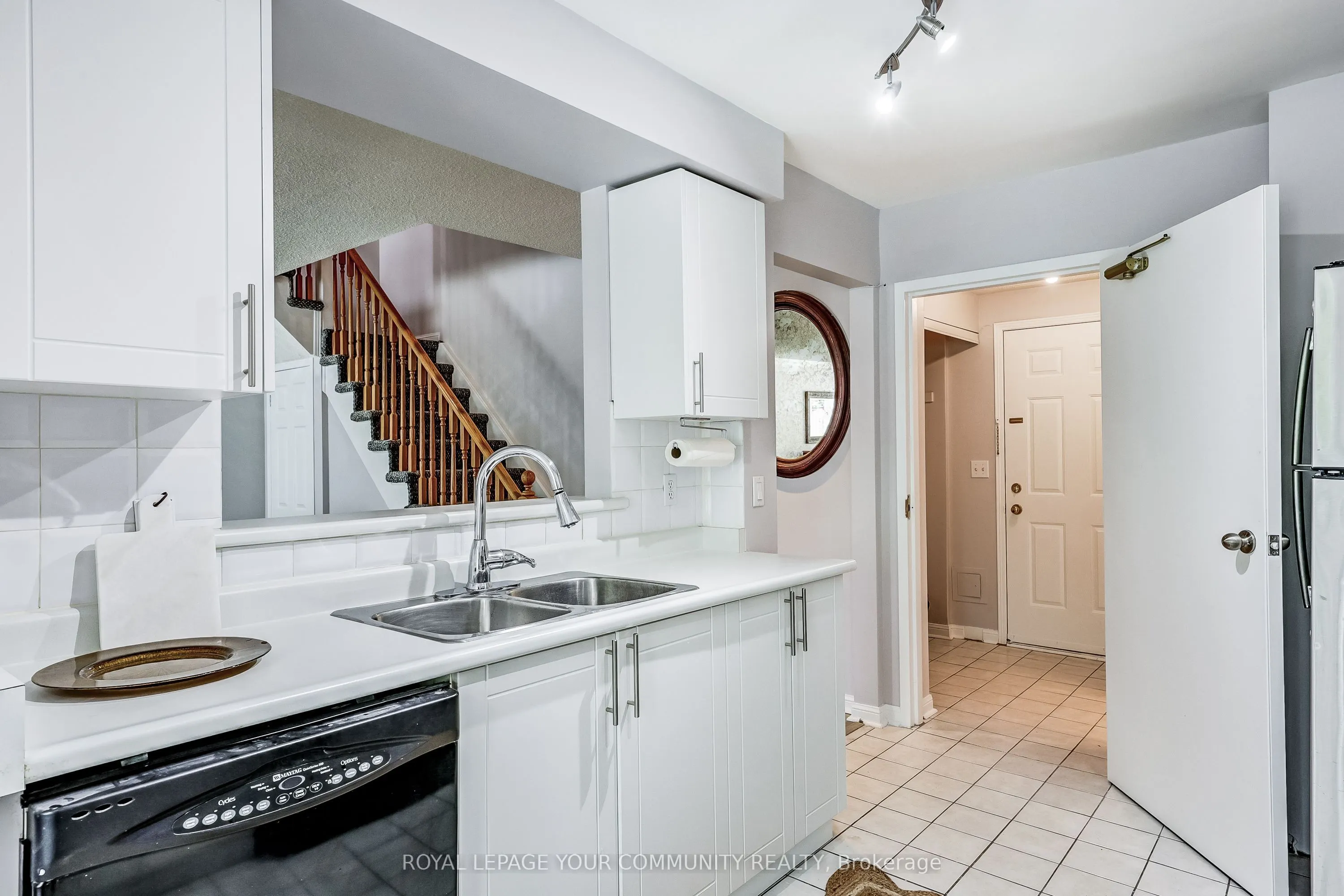 23 Mondeo Drive, #5