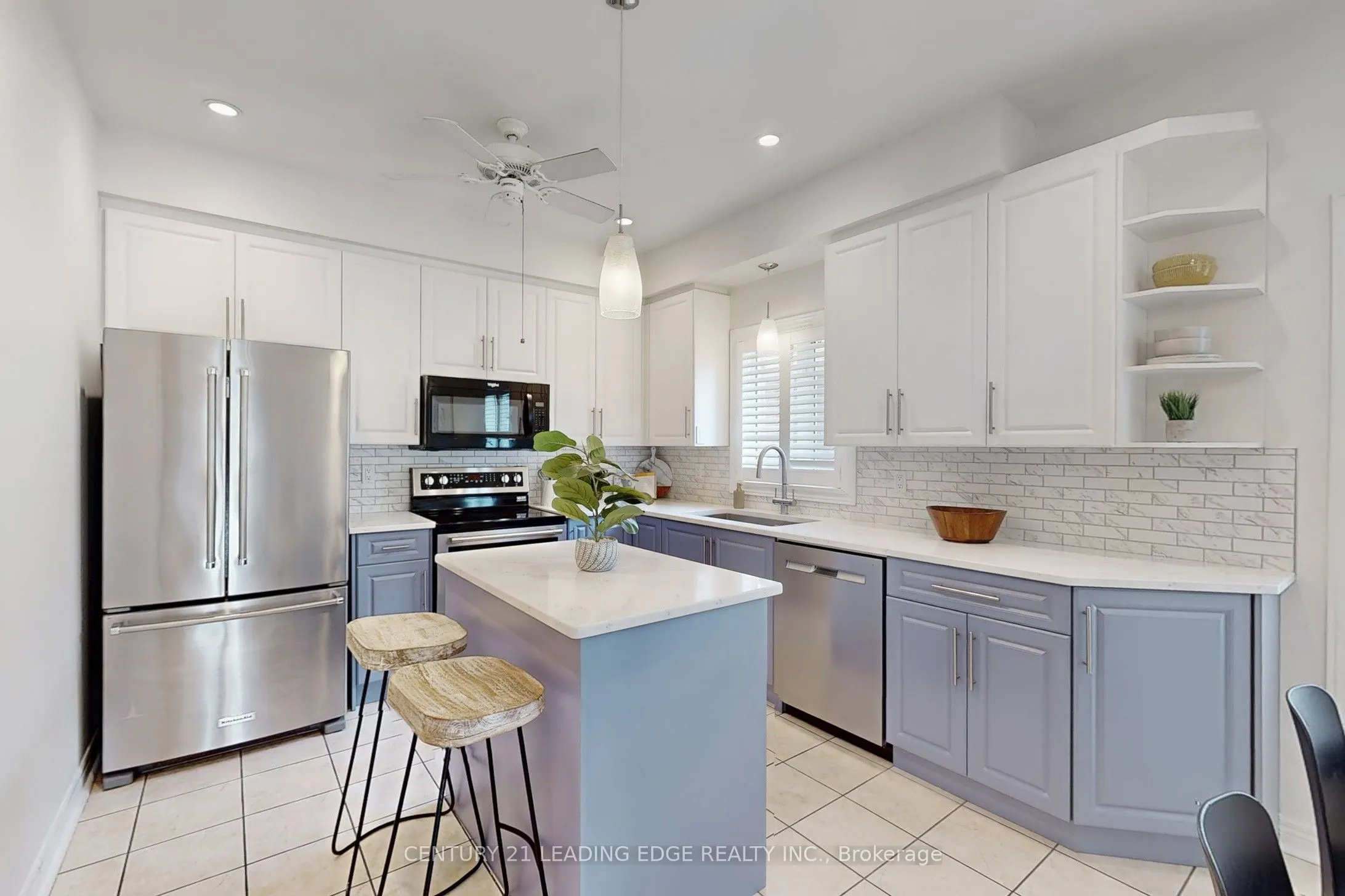 320 Waterbury Crescent